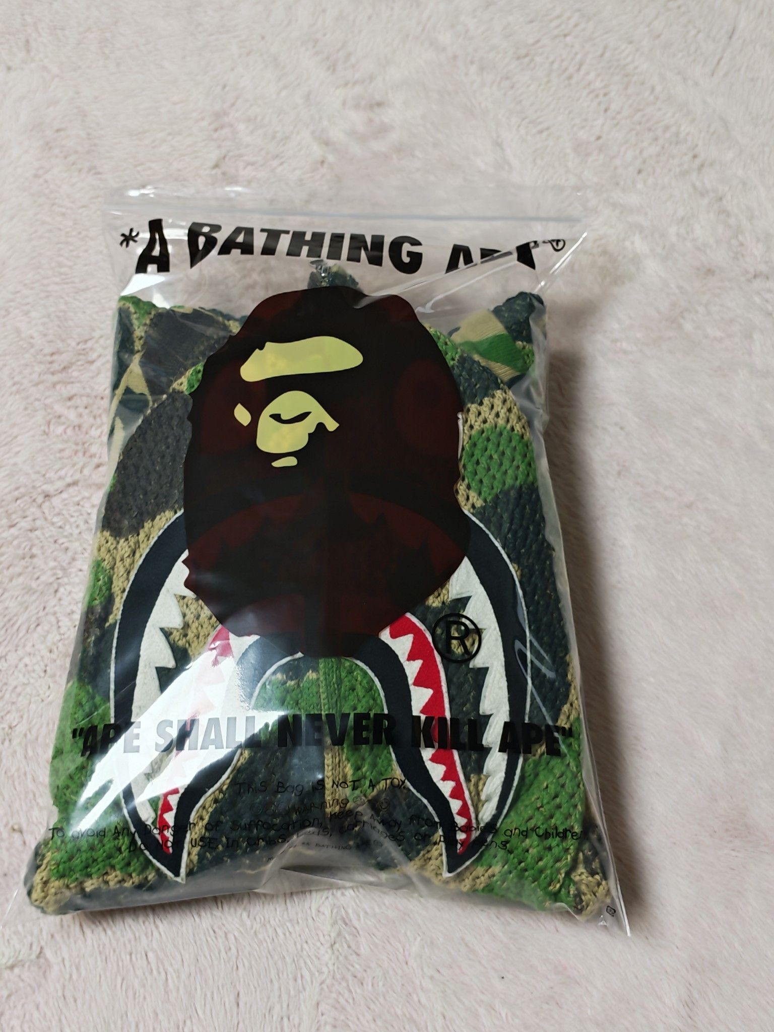 Bape A Bathing Ape Camo Shark Hoodie Size XL Size US XL / EU 56 / 4 - 9 Thumbnail