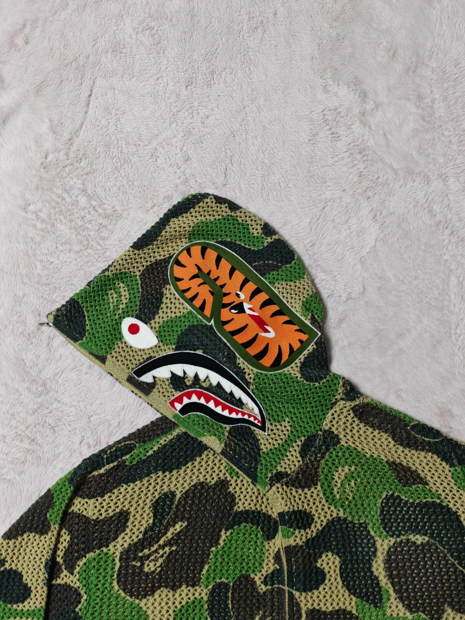 Bape A Bathing Ape Camo Shark Hoodie Size XL Size US XL / EU 56 / 4 - 7 Thumbnail