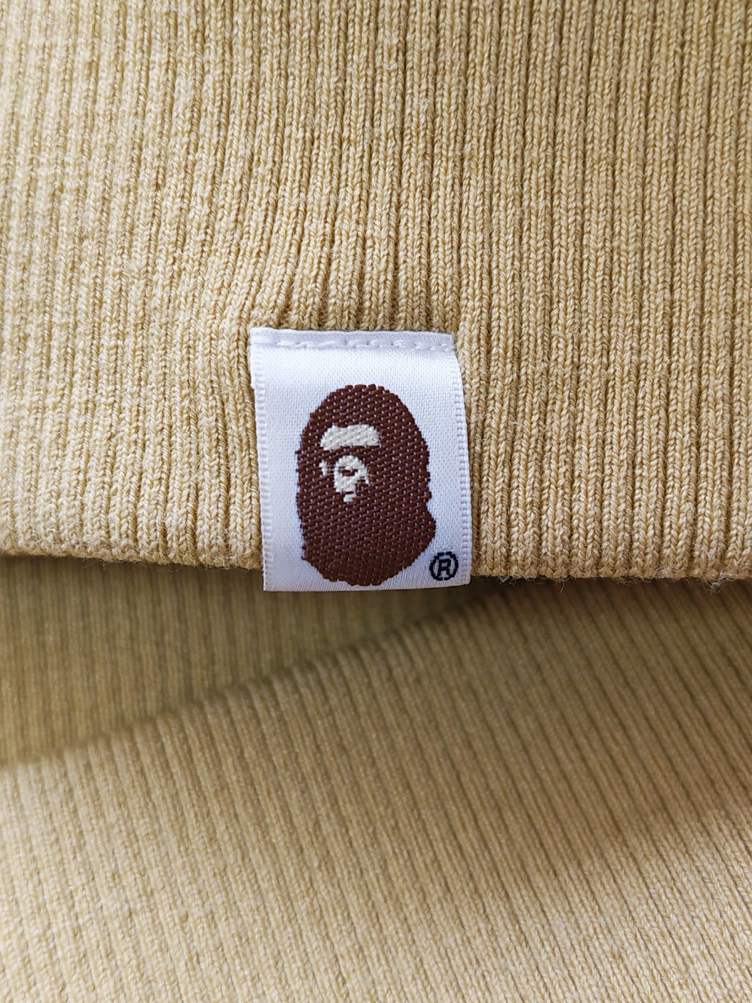 Bape A Bathing Ape Camo Shark Hoodie Size M Size US M / EU 48-50 / 2 - 7 Thumbnail
