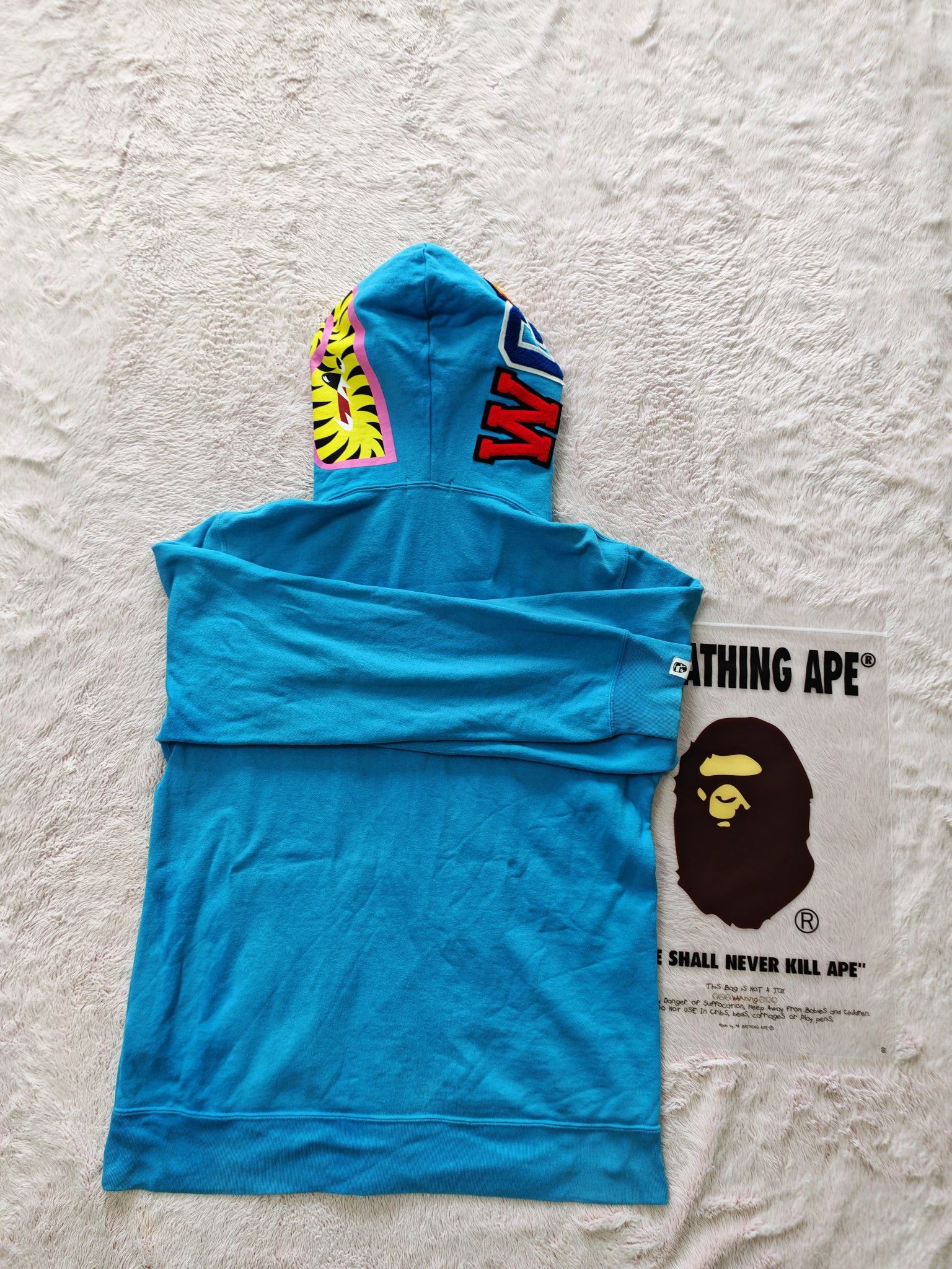 Bape A Bathing Ape Shark Graphic Hoodie Size XL Size US XL / EU 56 / 4 - 2 Thumbnail