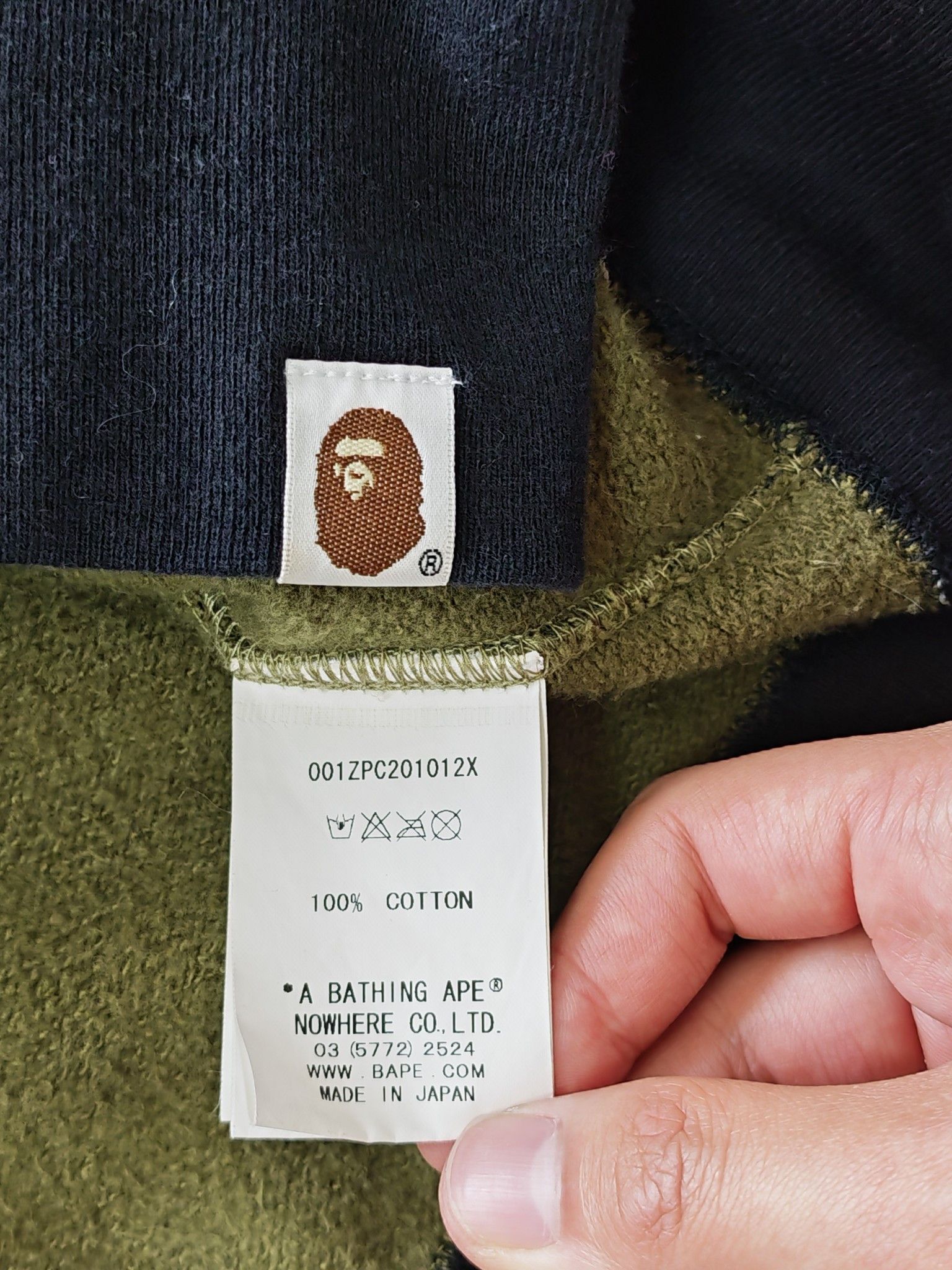 Bape A BATHING APE Camo Shark Hoodie Size M Size US M / EU 48-50 / 2 - 4 Thumbnail