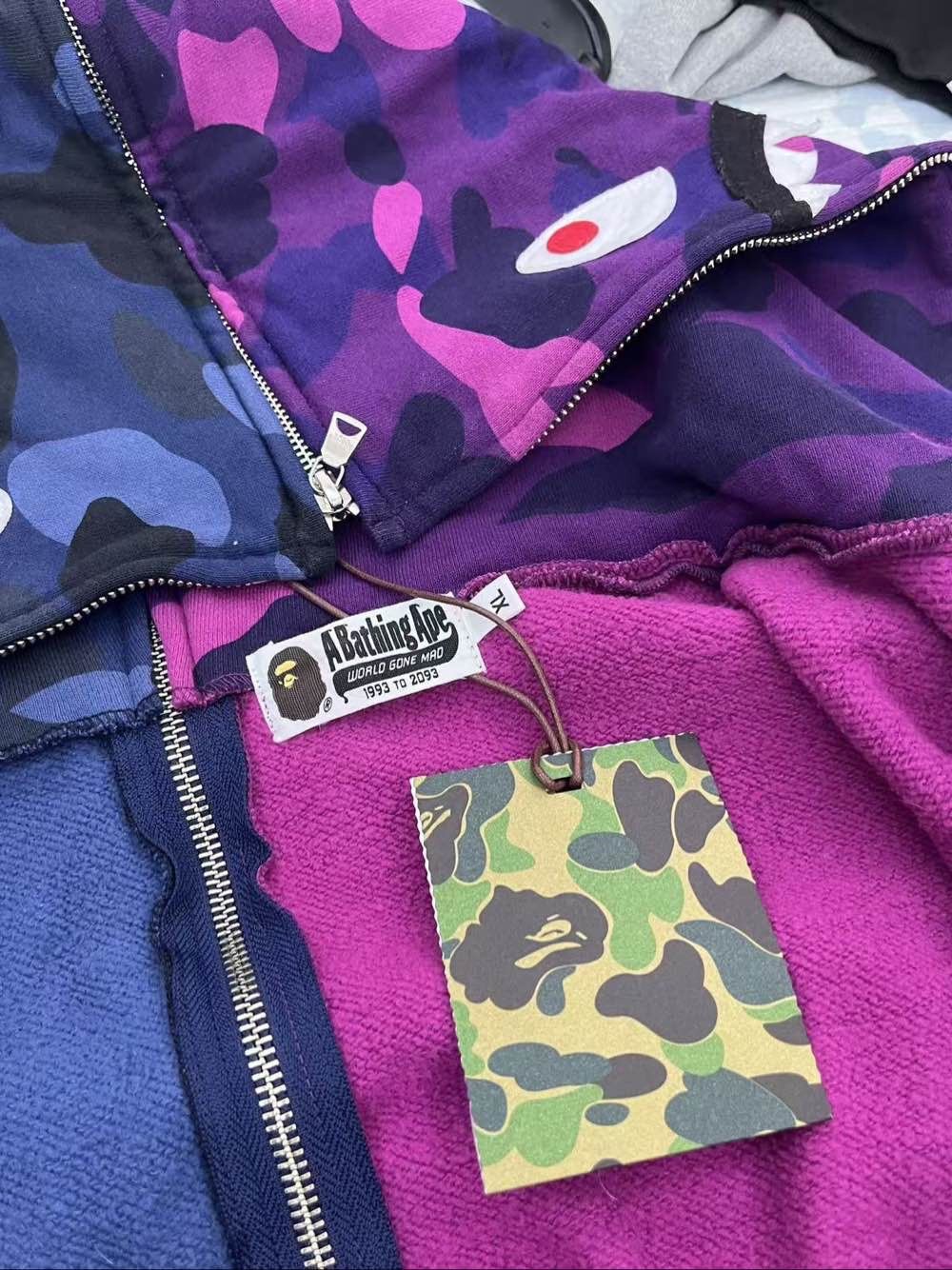 Bape A Bathing Ape Split Camo Shark Hoodie US XL Size US XL / EU 56 / 4 - 3 Thumbnail