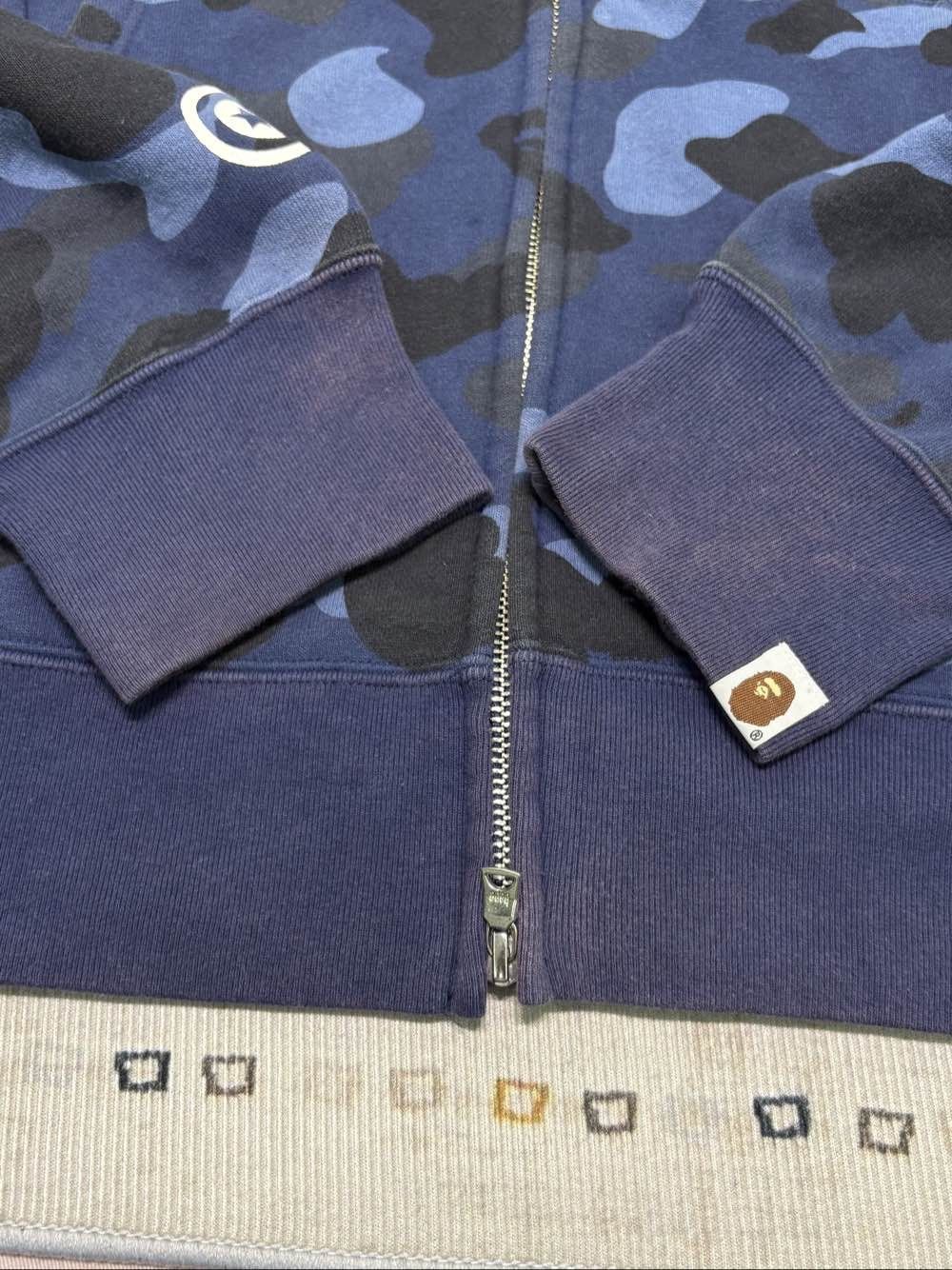 Bape A Bathing Ape Blue Camo Shark Hoodie Size XL Size US XL / EU 56 / 4 - 6 Thumbnail