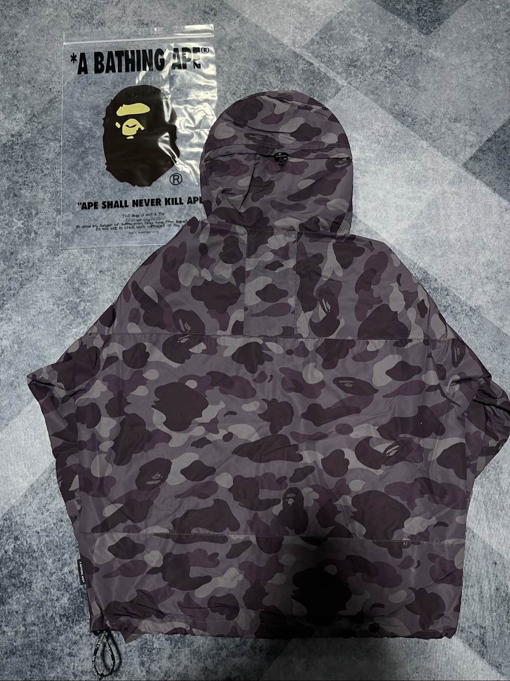 Bape A Bathing Ape Camo Hooded Jacket Size L Size US L / EU 52-54 / 3 - 2 Thumbnail
