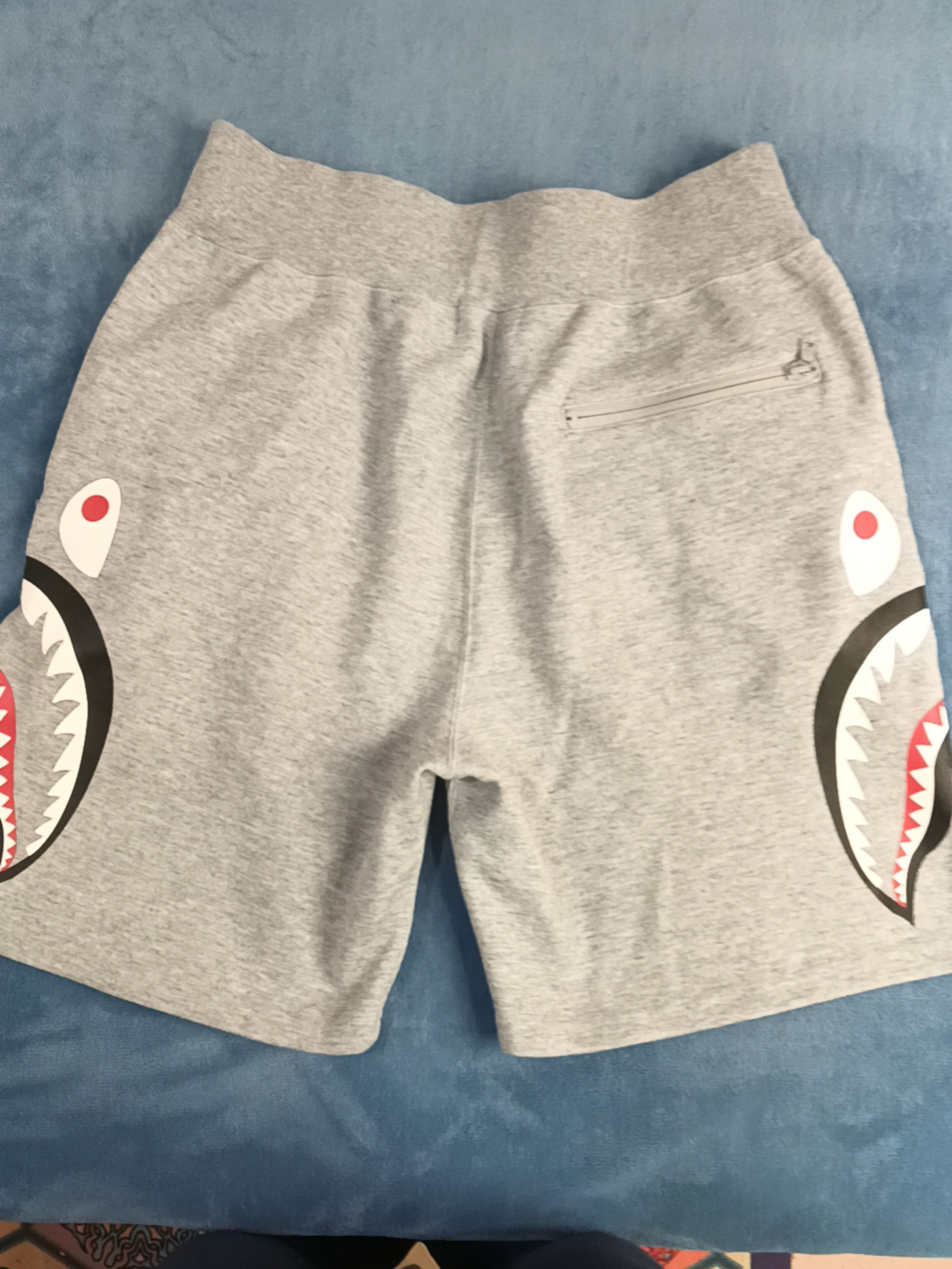 Bape A Bathing Ape Shark Graphic Shorts Size M Size US 32 / EU 48 - 2 Thumbnail