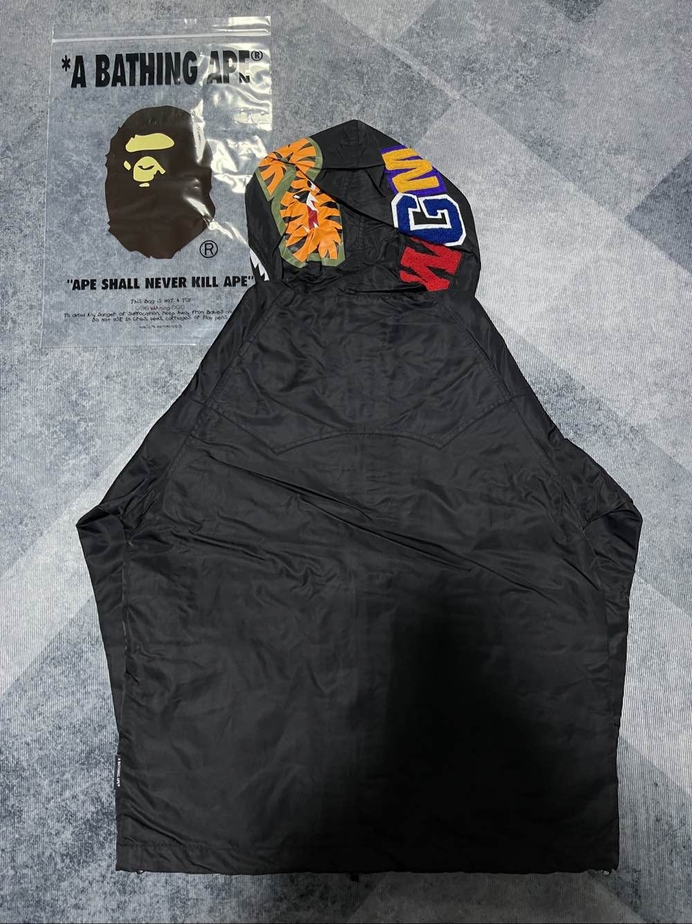 Bape A Bathing Ape Shark Embroidered Jacket Size L Size US L / EU 52-54 / 3 - 2 Thumbnail