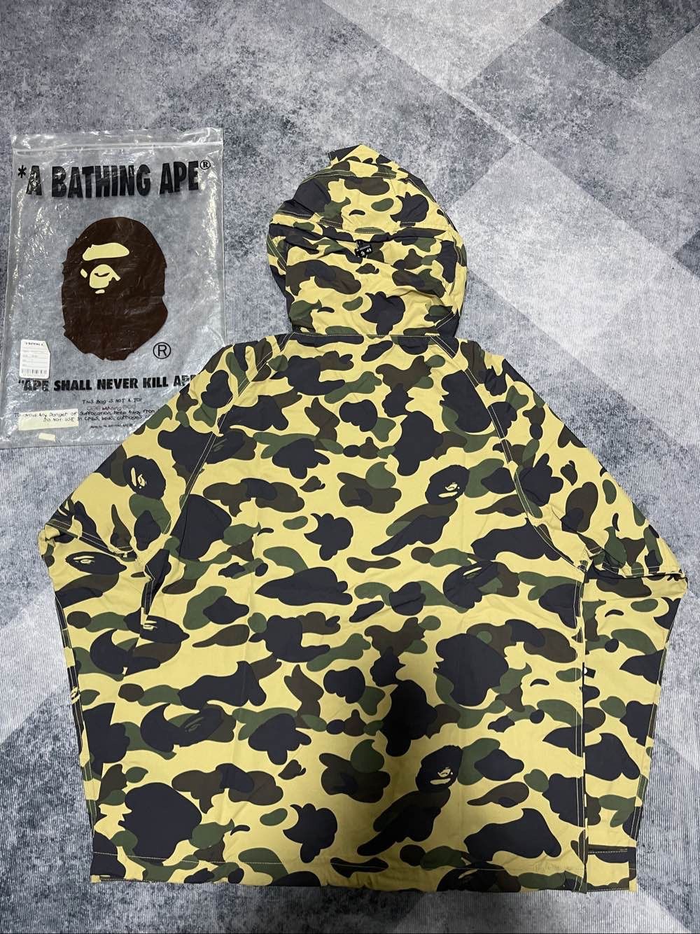 Bape A BATHING APE Camo Jacket Size L Size US L / EU 52-54 / 3 - 2 Thumbnail