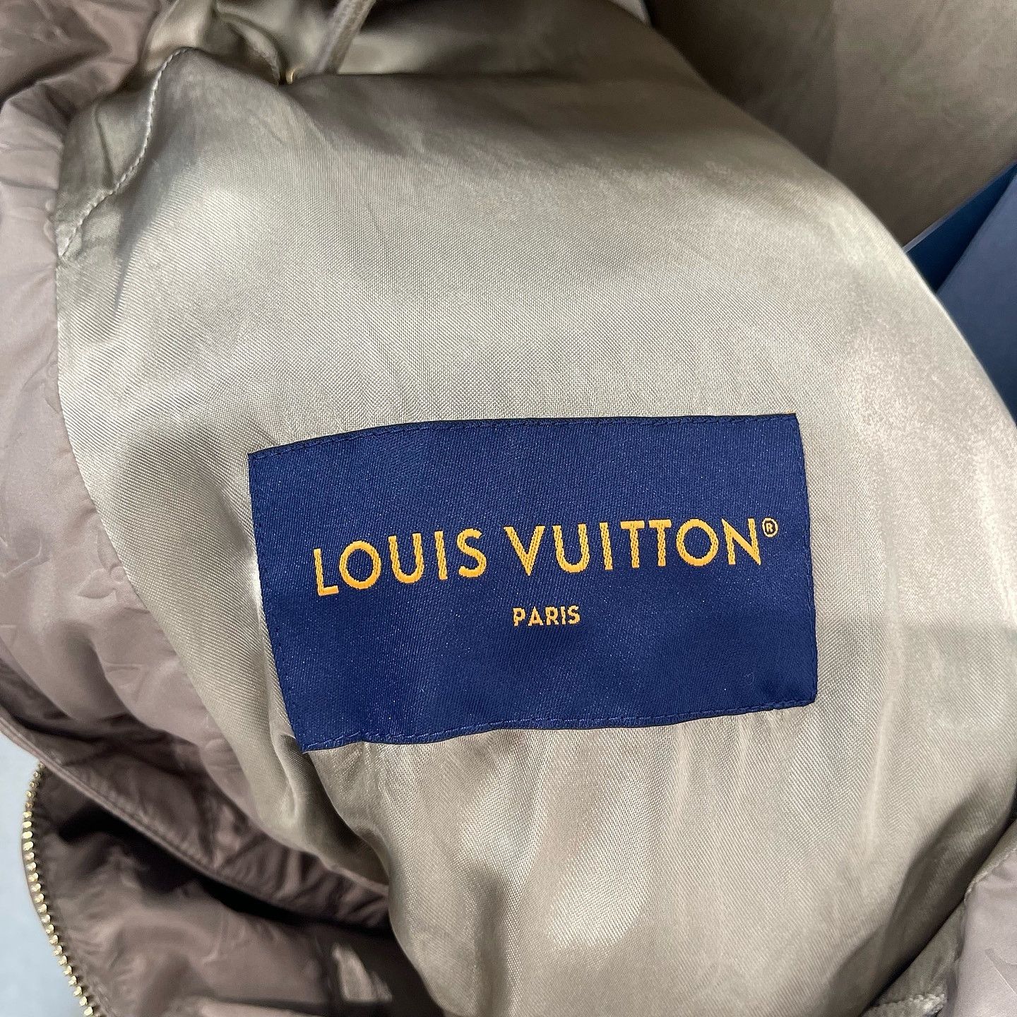 Louis Vuitton Louis Vuitton Monogram Hooded Jacket Size L Size US L / EU 52-54 / 3 - 3 Thumbnail