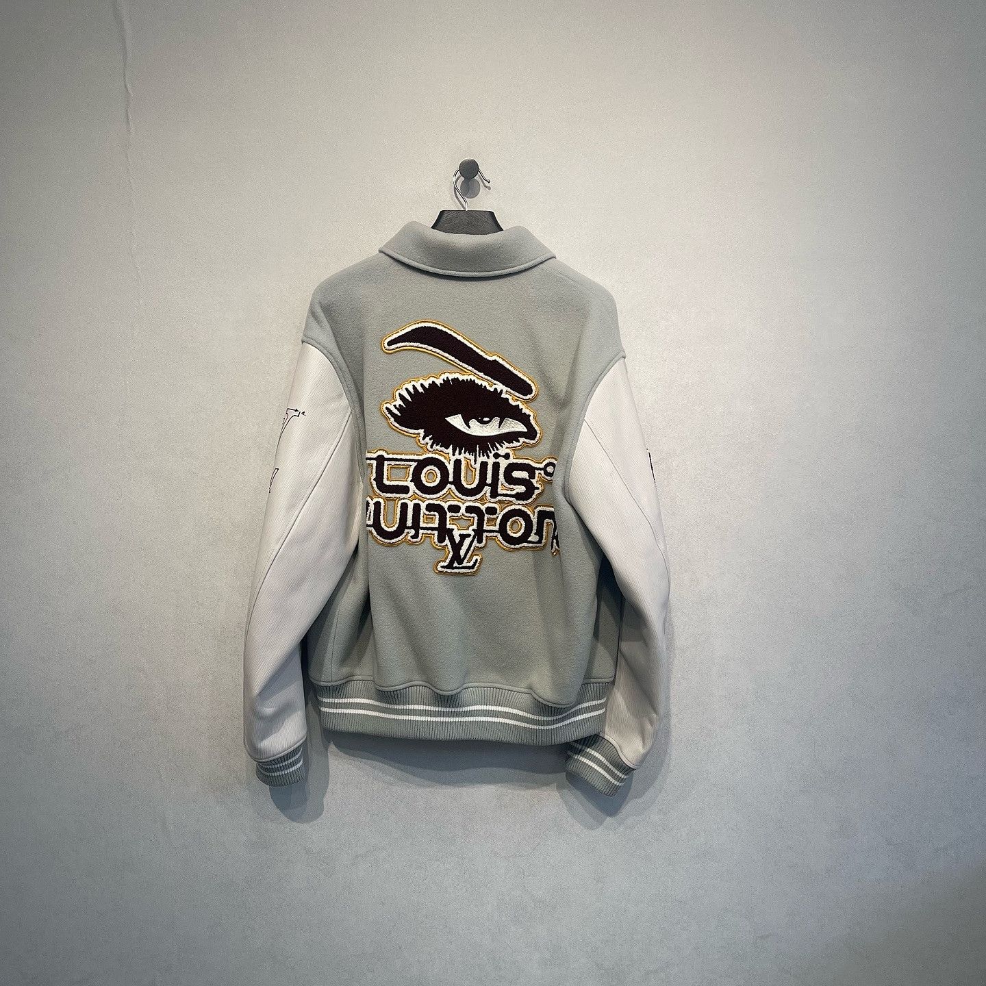 Louis Vuitton Louis Vuitton Eye Print Bomber Jacket Size XL Size US XL / EU 56 / 4 - 2 Thumbnail