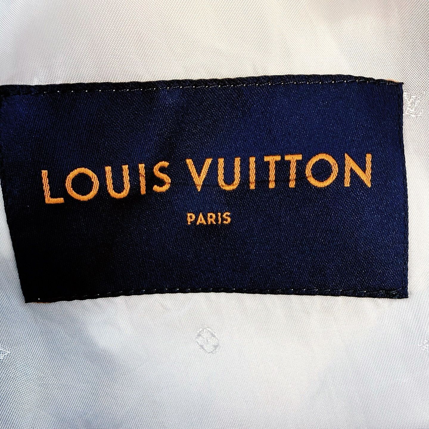 Louis Vuitton Louis Vuitton Forever Logo Bomber Jacket Size 54 Size US L / EU 52-54 / 3 - 3 Thumbnail