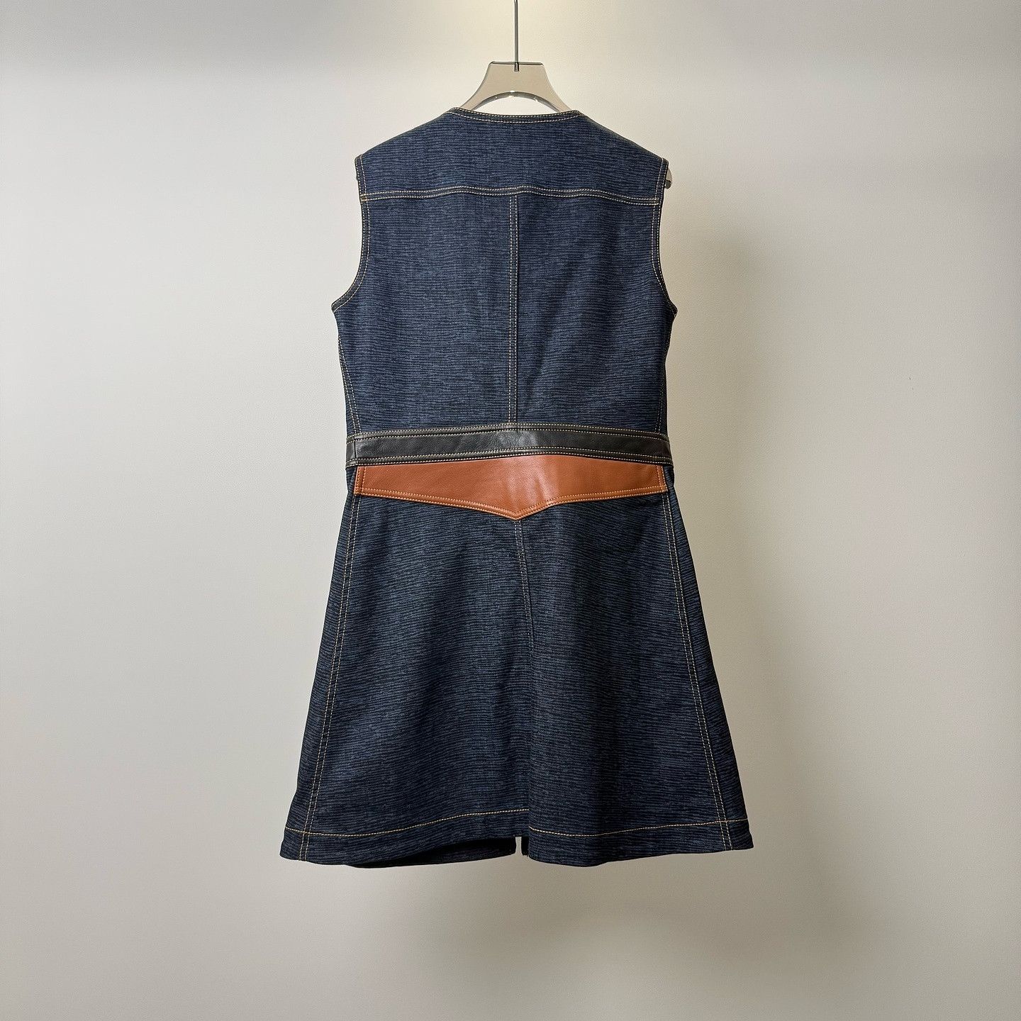 Louis Vuitton Louis Vuitton Denim Sleeveless Dress Size 40 Size S / US 4 / IT 40 - 2 Thumbnail