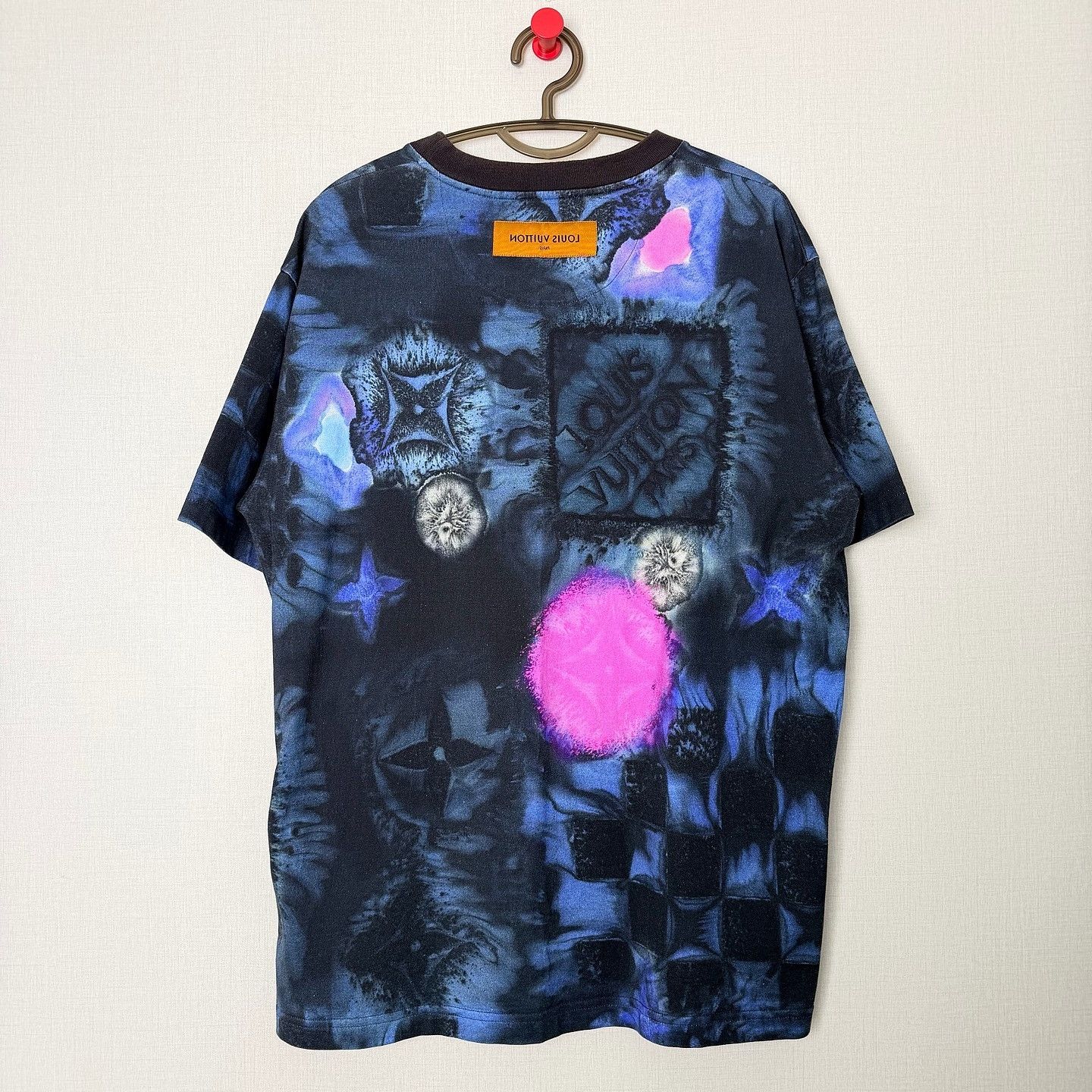 Louis Vuitton Louis Vuitton Digital Print T-Shirt Size XL Size US XL / EU 56 / 4 - 2 Thumbnail