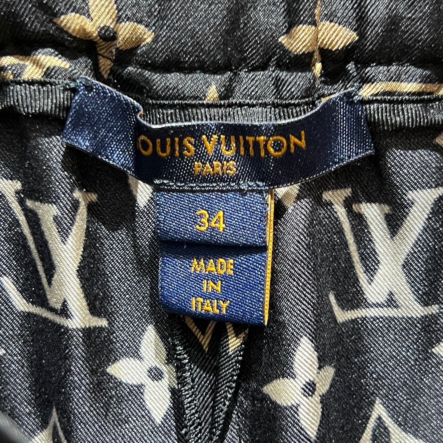 Louis Vuitton Louis Vuitton Monogram Silk Shorts Size 34 Size 24" / US 00 / IT 34 - 3 Thumbnail