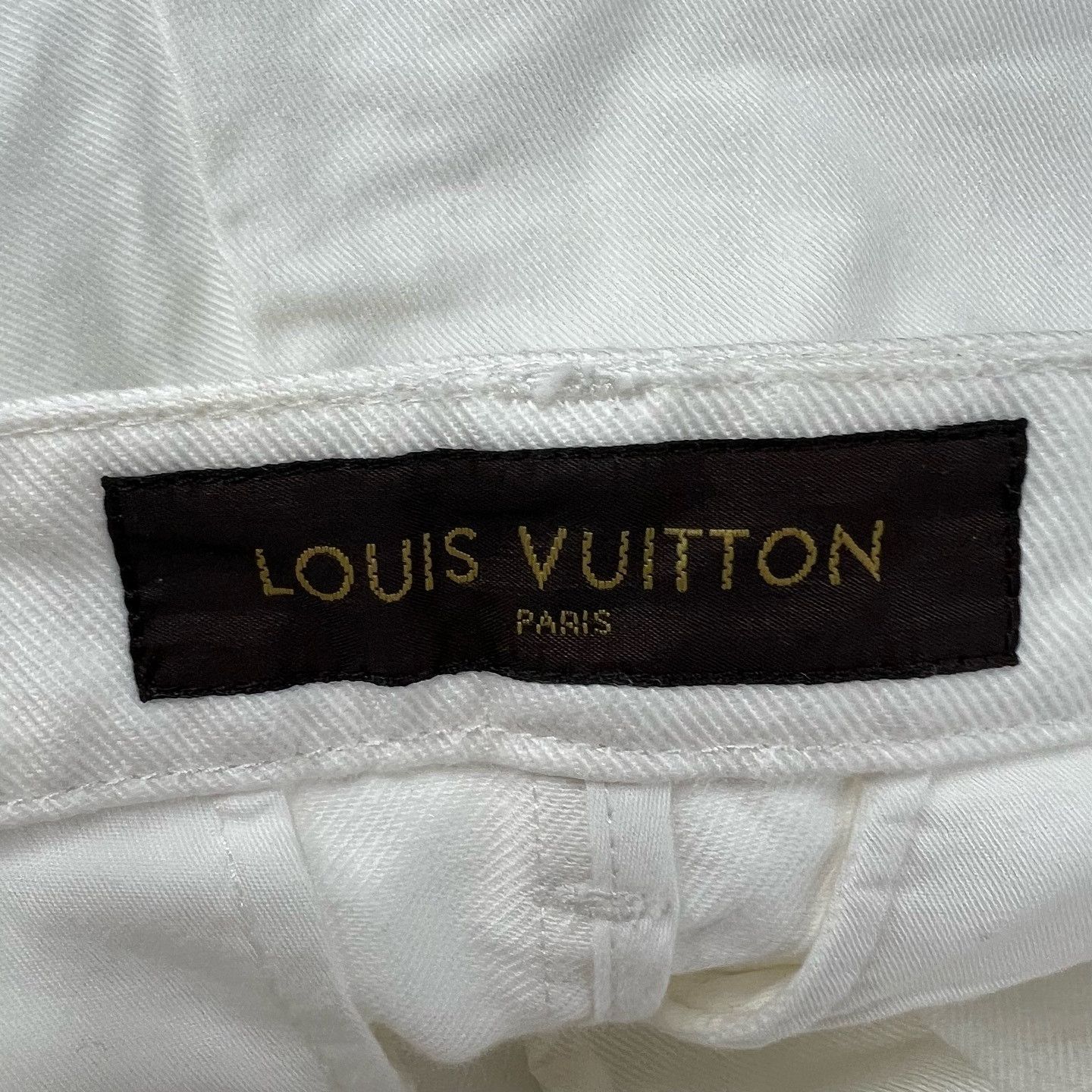 Louis Vuitton Louis Vuitton White Pleated Shorts Size 38 Size 26" / US 2 / IT 38 - 3 Thumbnail