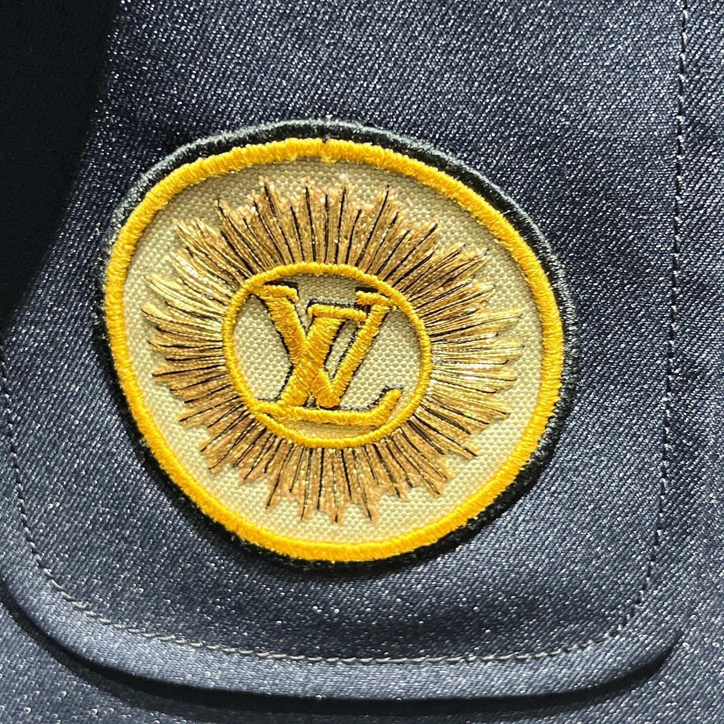Louis Vuitton Louis Vuitton Embroidered Patch Navy Blazer Size 42 Size M / US 6-8 / IT 42-44 - 5 Thumbnail