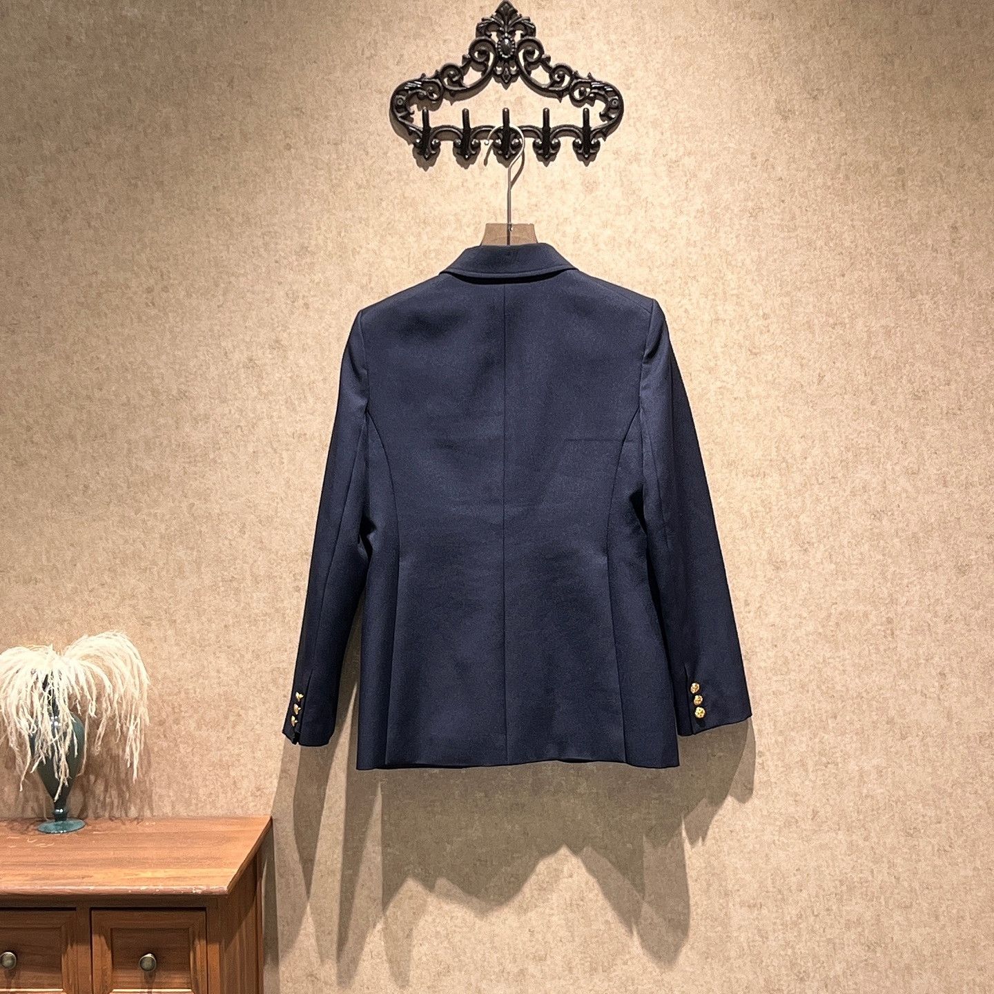 Louis Vuitton Louis Vuitton Embroidered Patch Navy Blazer Size 42 Size M / US 6-8 / IT 42-44 - 2 Thumbnail
