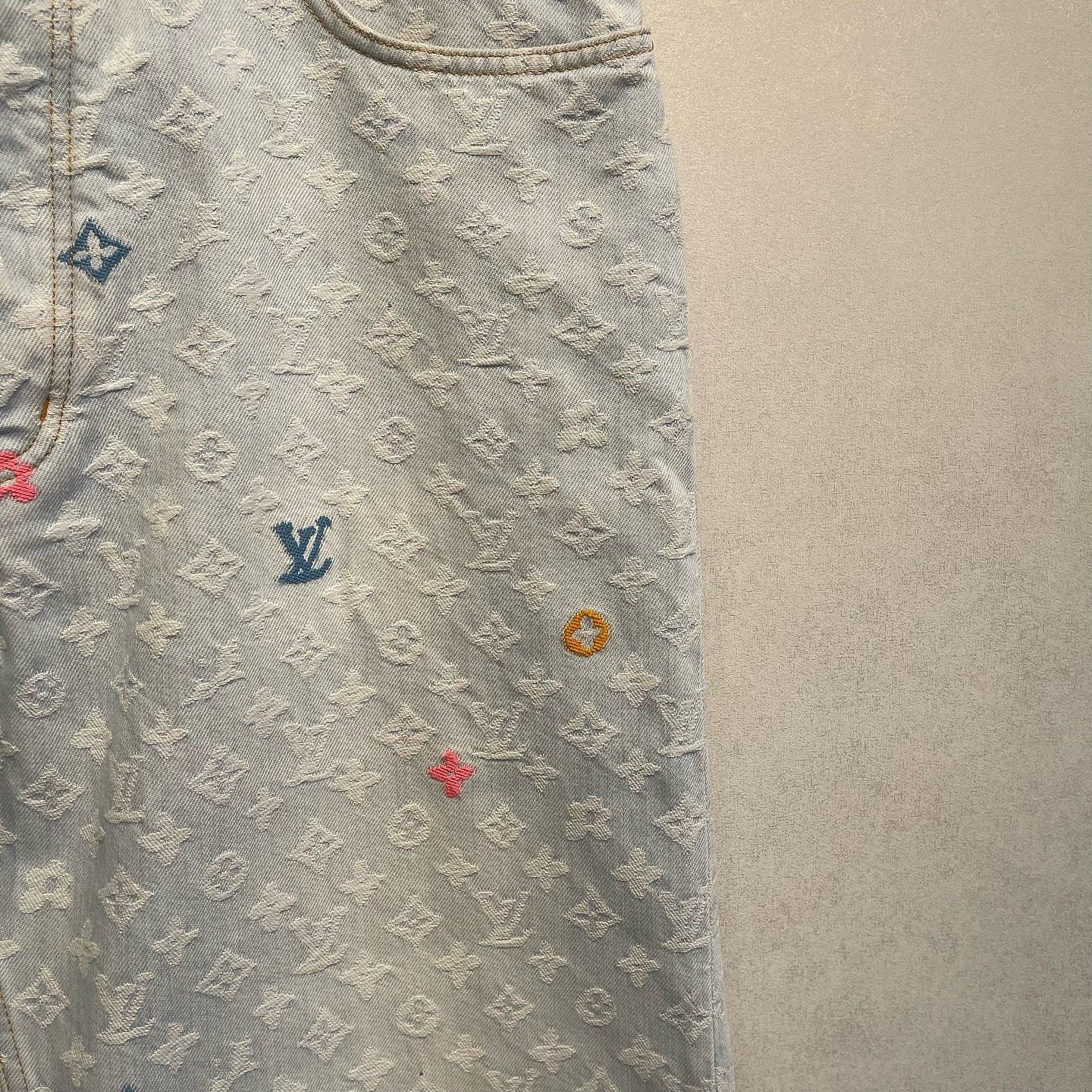 Louis Vuitton Louis Vuitton Monogram Embroidered Denim Jeans Size 34 Size US 34 / EU 50 - 5 Thumbnail