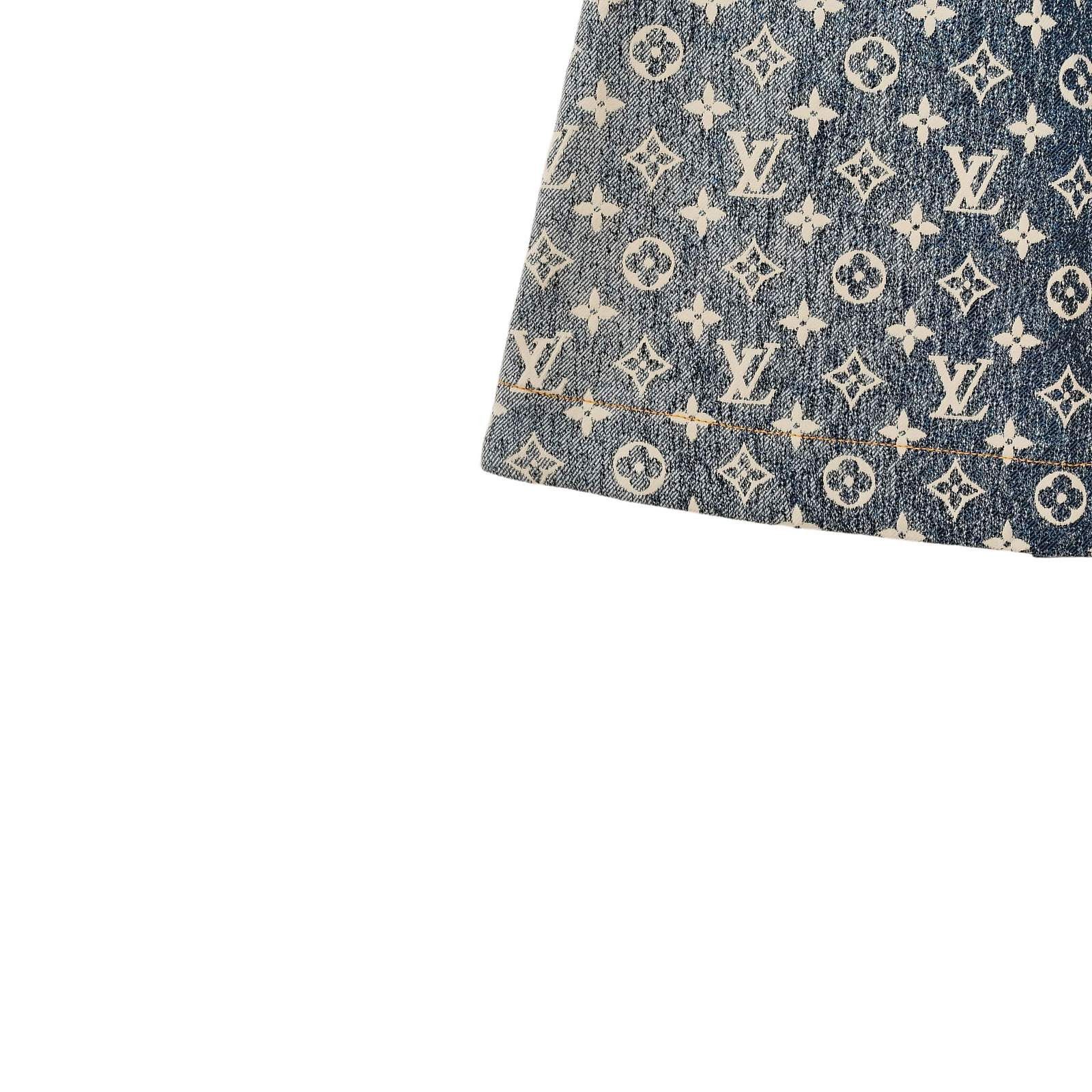 Louis Vuitton Louis Vuitton Monogram Mini Skirt Size 38 Size 26" / US 2 / IT 38 - 6 Thumbnail