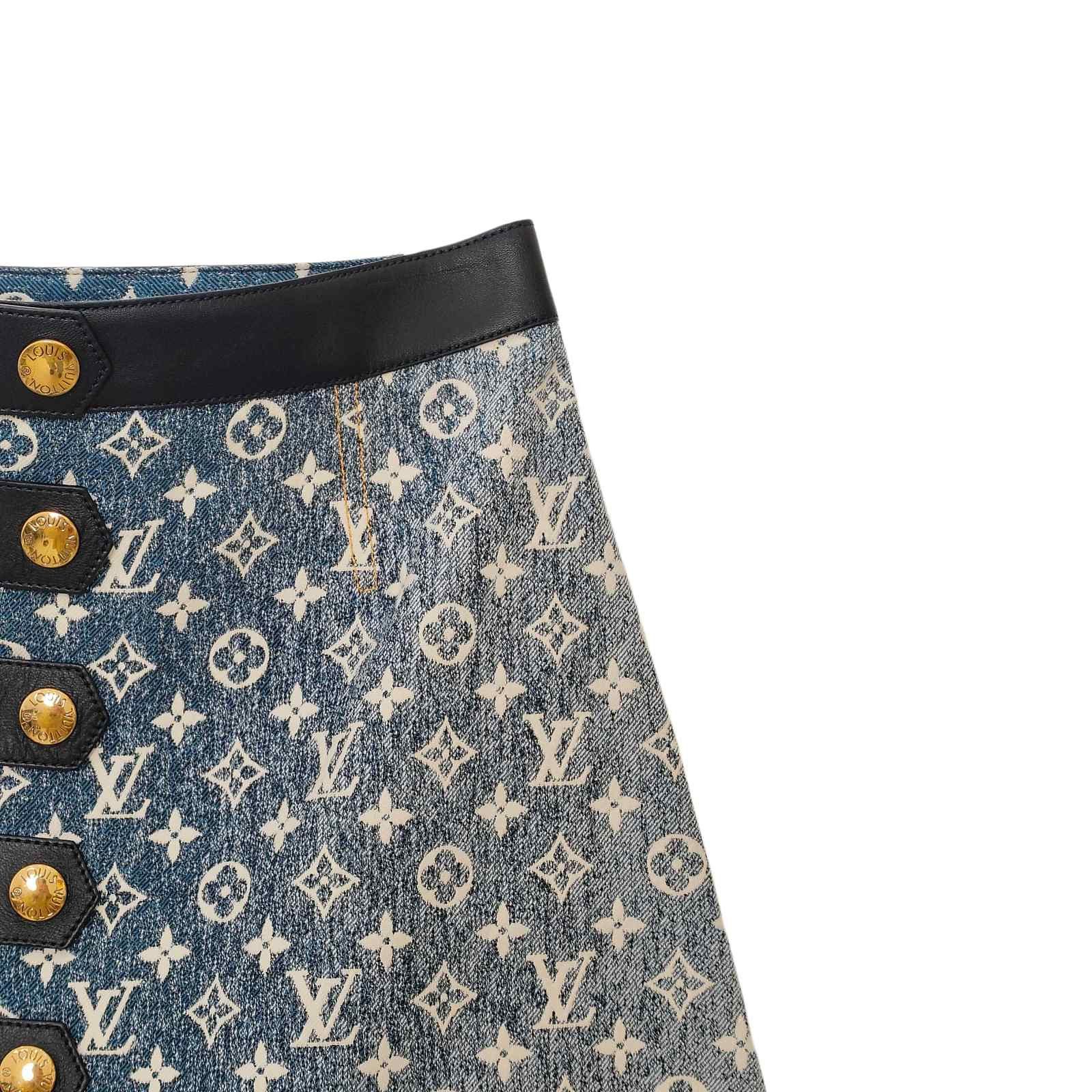 Louis Vuitton Louis Vuitton Monogram Mini Skirt Size 38 Size 26" / US 2 / IT 38 - 5 Thumbnail