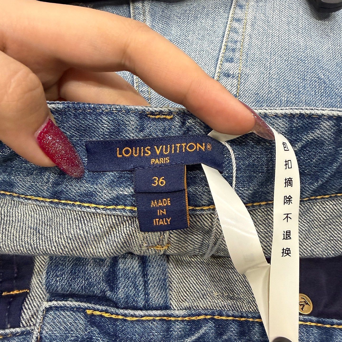 Louis Vuitton Louis Vuitton Monogram Patch Denim Shorts Size 36 Size 25" / US 0 / IT 36 - 3 Thumbnail