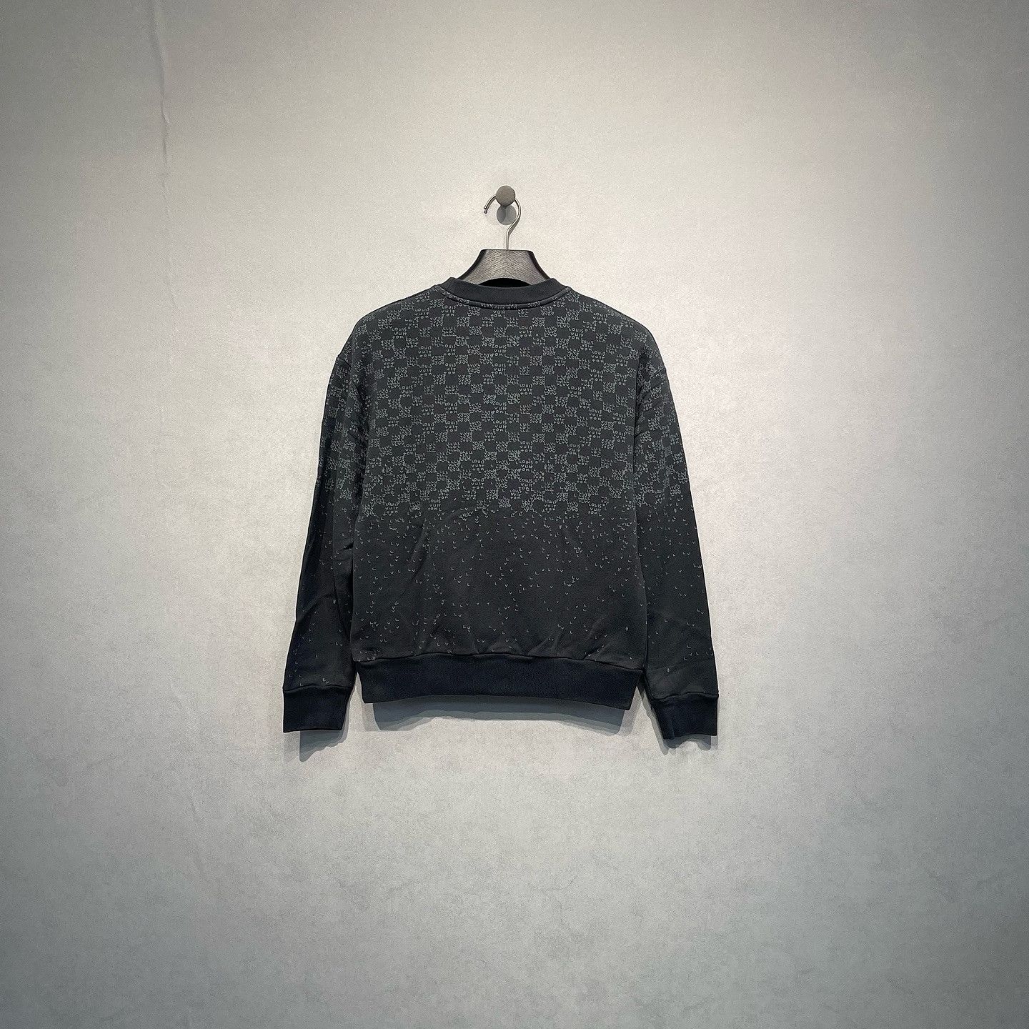Louis Vuitton Louis Vuitton Monogram Print Sweatshirt Gray Size S Size US S / EU 44-46 / 1 - 2 Thumbnail