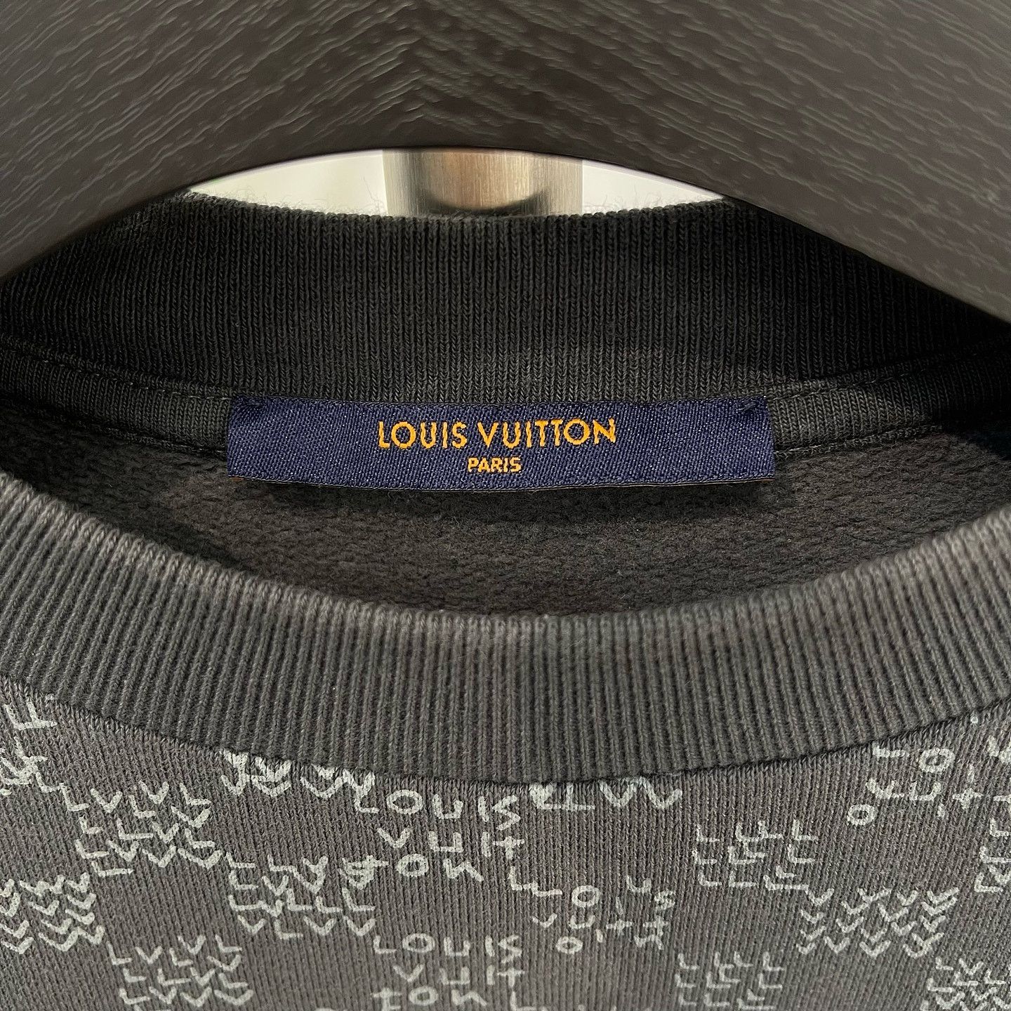 Louis Vuitton Louis Vuitton Monogram Print Sweatshirt Gray Size S Size US S / EU 44-46 / 1 - 3 Thumbnail