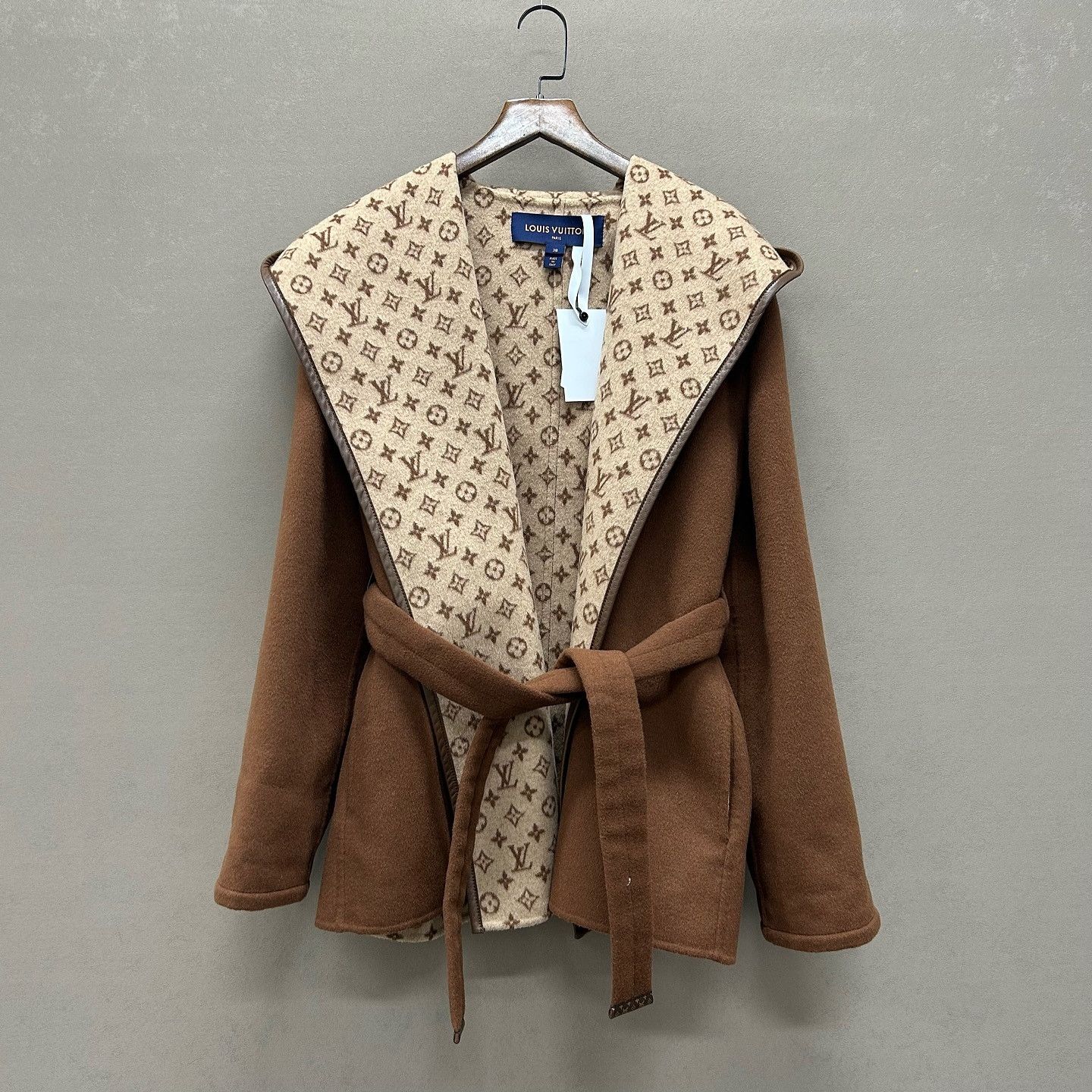 Louis Vuitton Louis Vuitton Monogram Wrap Coat Size 38 Size S / US 4 / IT 40 - 6 Thumbnail