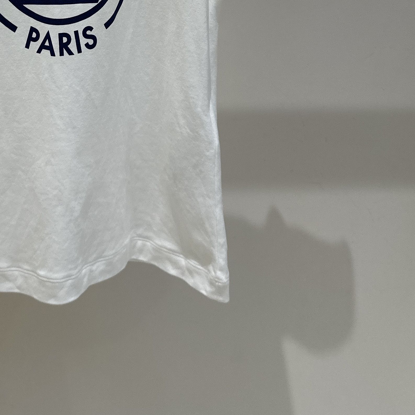 Louis Vuitton Louis Vuitton Chain Detail T-Shirt Size XS Size XS / US 0-2 / IT 36-38 - 7 Thumbnail