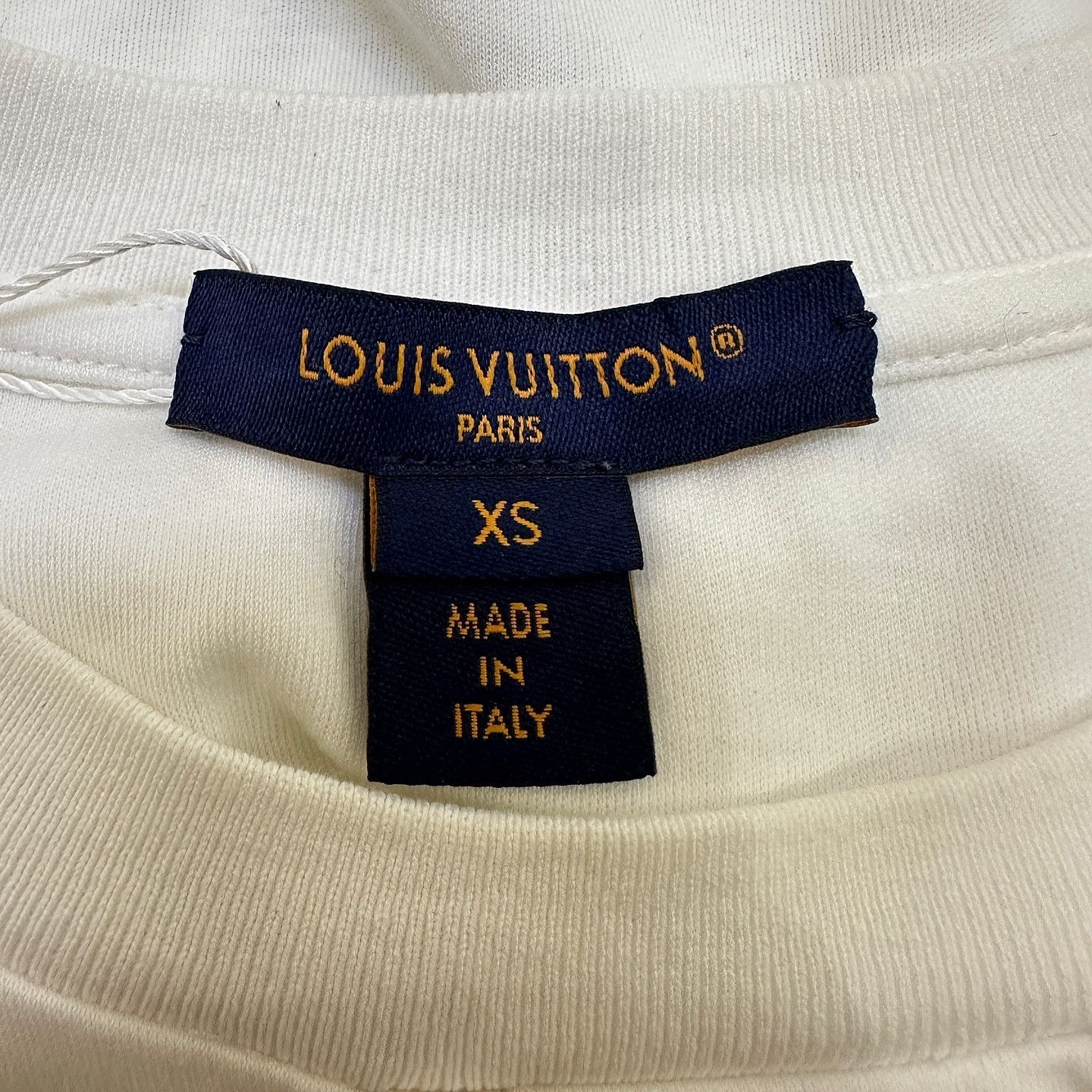 Louis Vuitton Louis Vuitton Chain Detail T-Shirt Size XS Size XS / US 0-2 / IT 36-38 - 3 Thumbnail