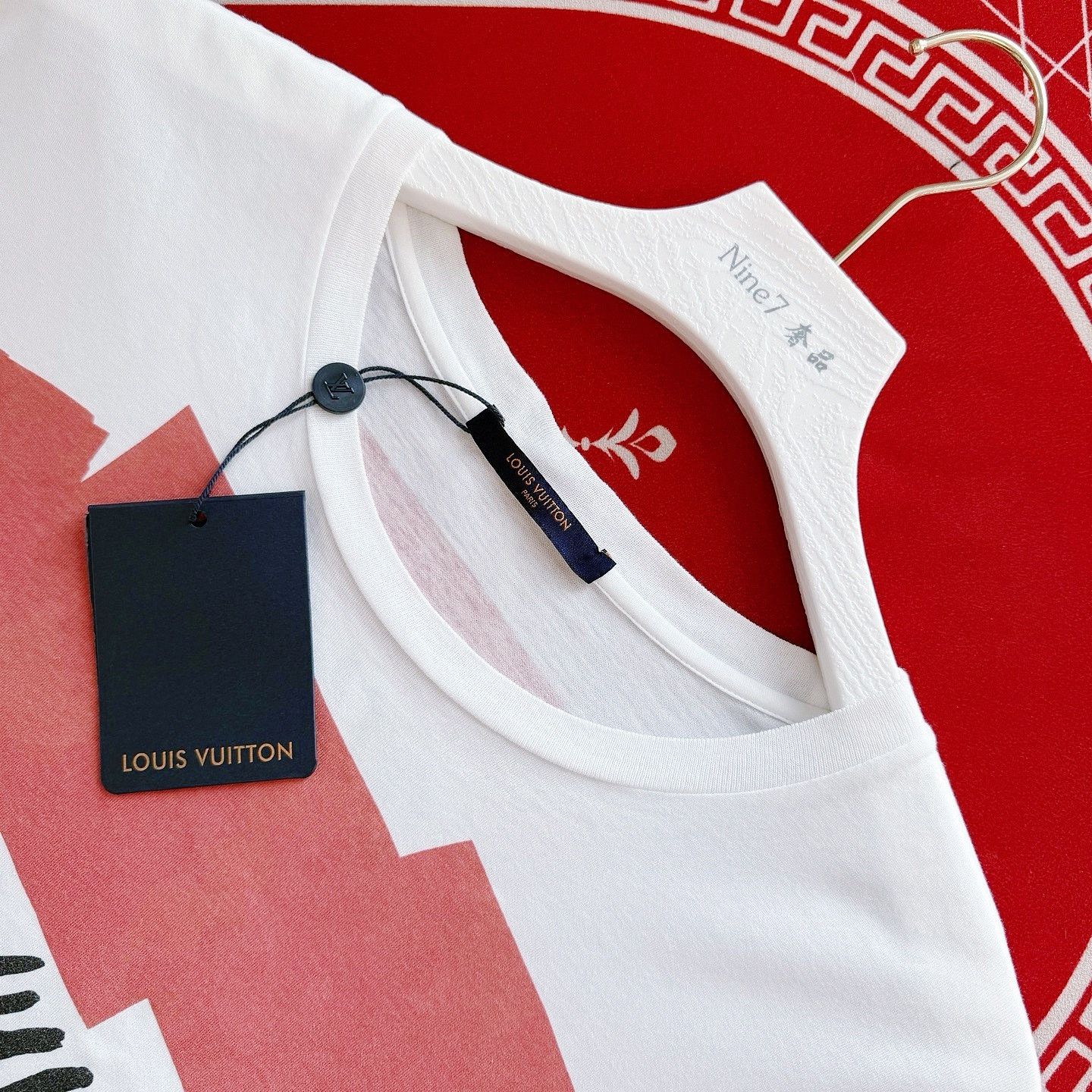 Louis Vuitton Louis Vuitton Logo Graphic T-Shirt US M Size US M / EU 48-50 / 2 - 3 Thumbnail