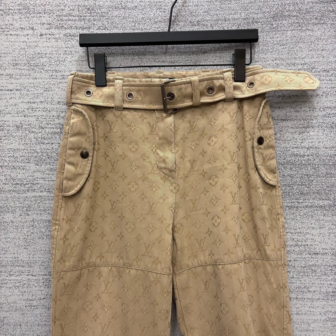 Louis Vuitton Louis Vuitton Monogram Pants Beige Size 36 Size 25" / US 0 / IT 36 - 5 Thumbnail