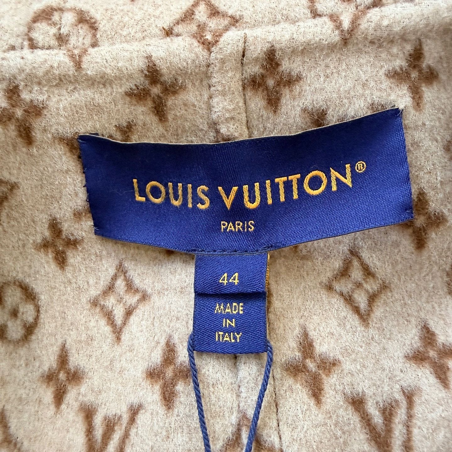 Louis Vuitton Louis Vuitton Monogram Belted Coat Size 44 Size M / US 6-8 / IT 42-44 - 3 Thumbnail