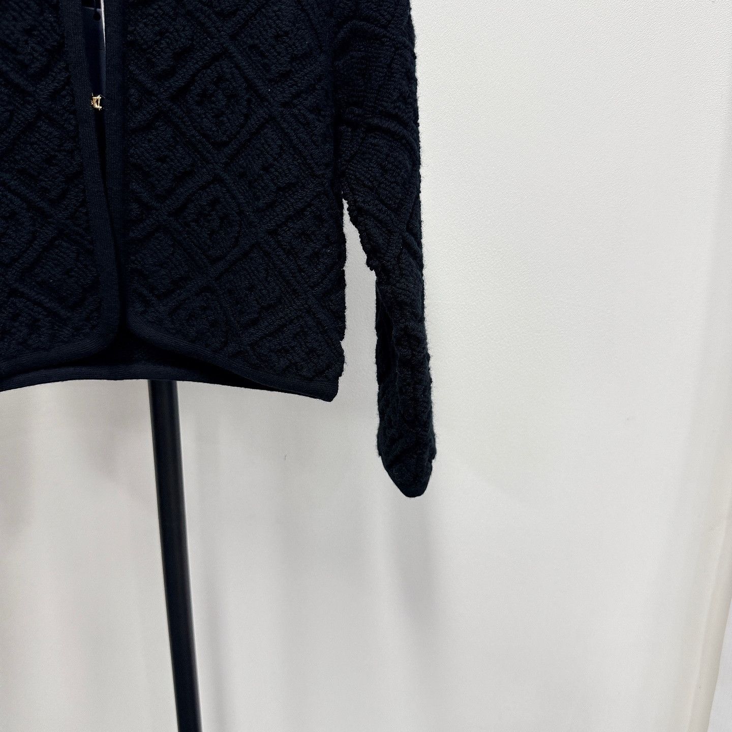 Louis Vuitton Louis Vuitton Quilted Zip Up Cardigan Size XS Size XS / US 0-2 / IT 36-38 - 8 Thumbnail