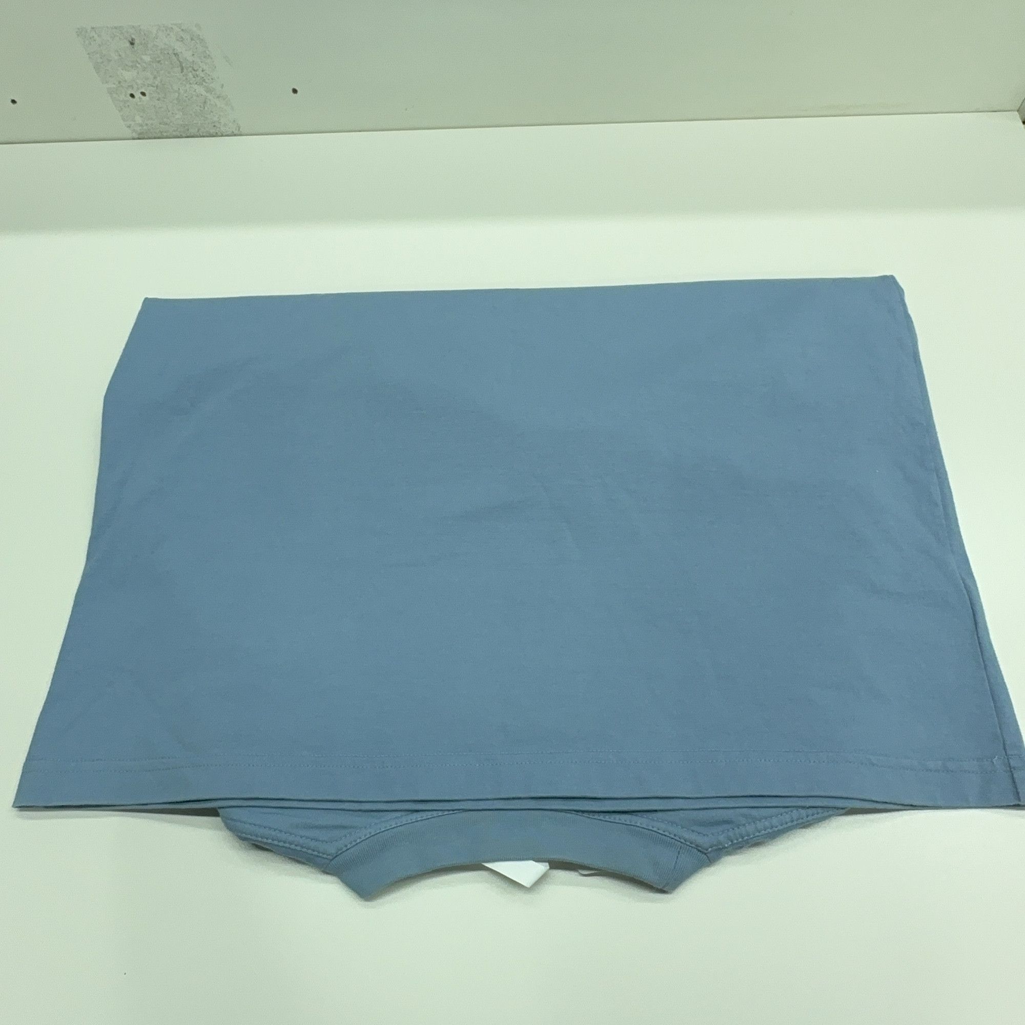 Louis Vuitton Louis Vuitton Embossed Logo T-Shirt Size XL Size US XL / EU 56 / 4 - 8 Thumbnail