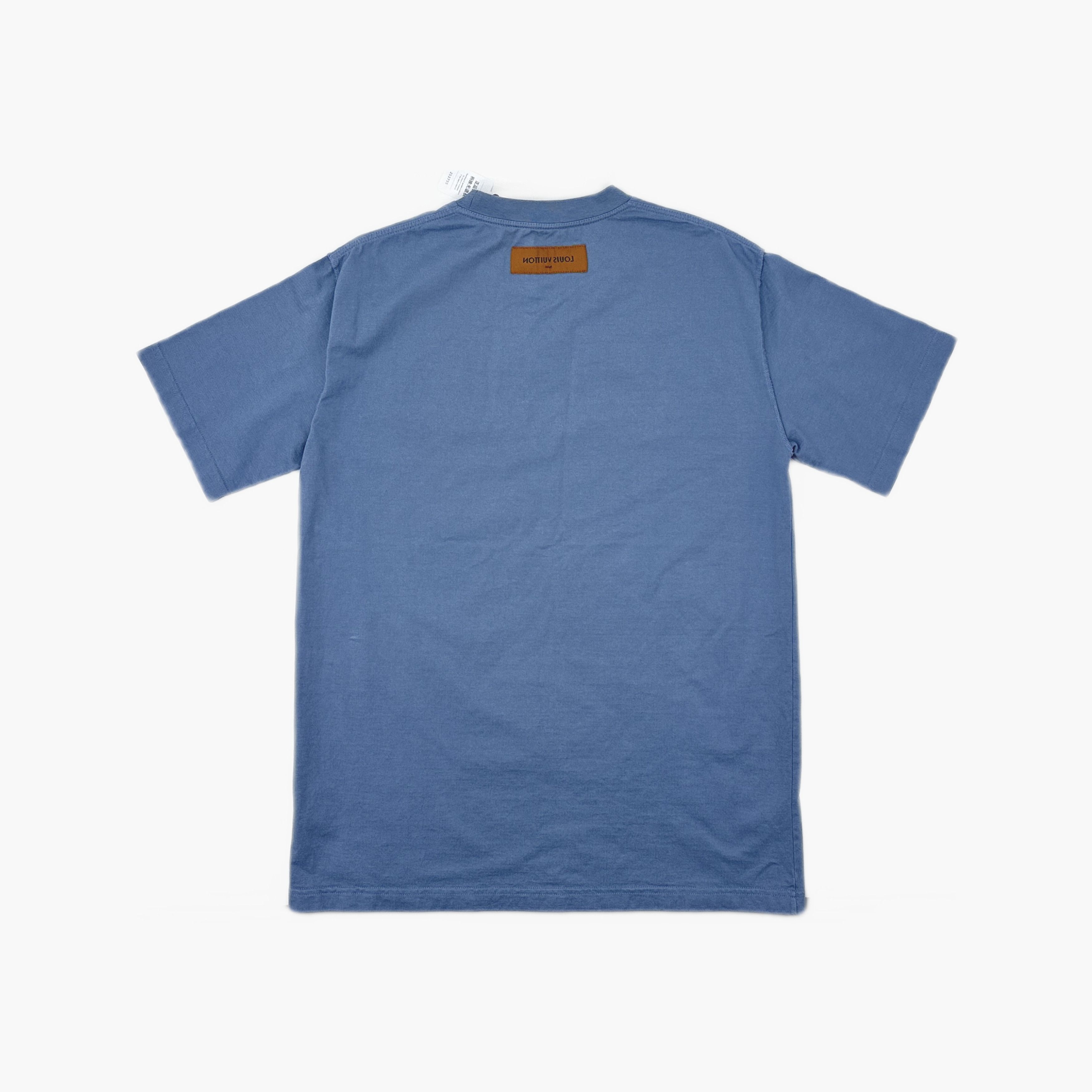 Louis Vuitton Louis Vuitton Embossed Logo T-Shirt Size XL Size US XL / EU 56 / 4 - 2 Thumbnail