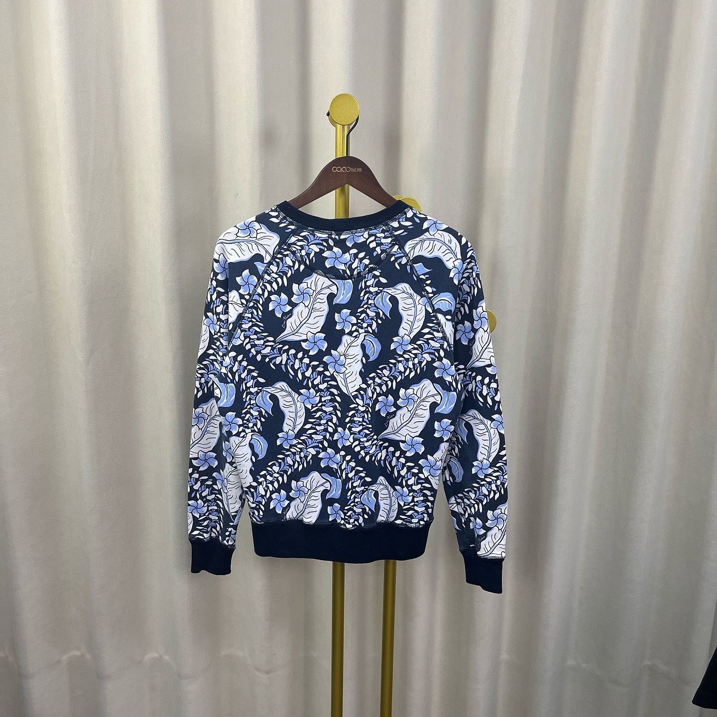 Louis Vuitton Louis Vuitton Floral Logo Sweatshirt Size XS Size US XS / EU 42 / 0 - 2 Thumbnail