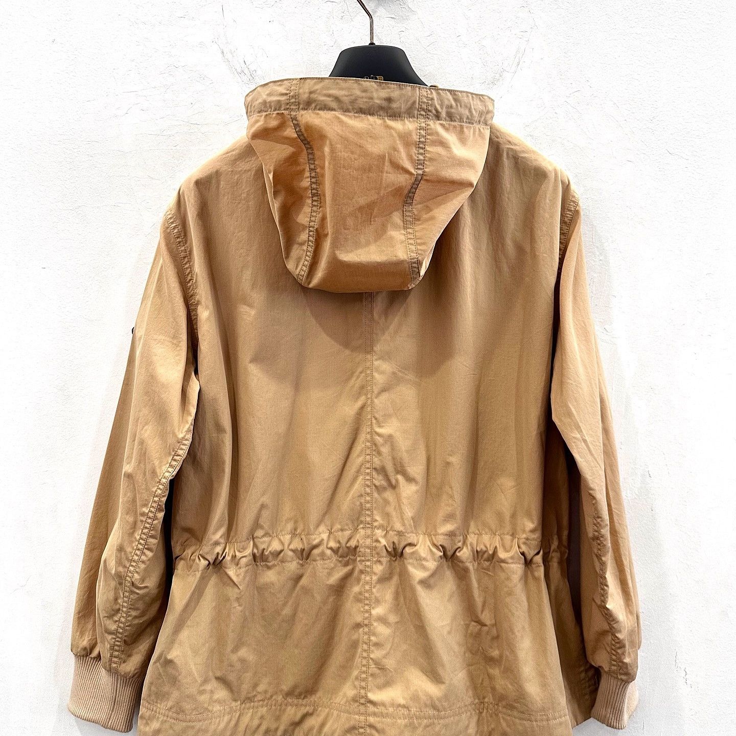 Louis Vuitton Louis Vuitton Voyage Patch Parka Size 34 Size XS / US 0-2 / IT 36-38 - 2 Thumbnail