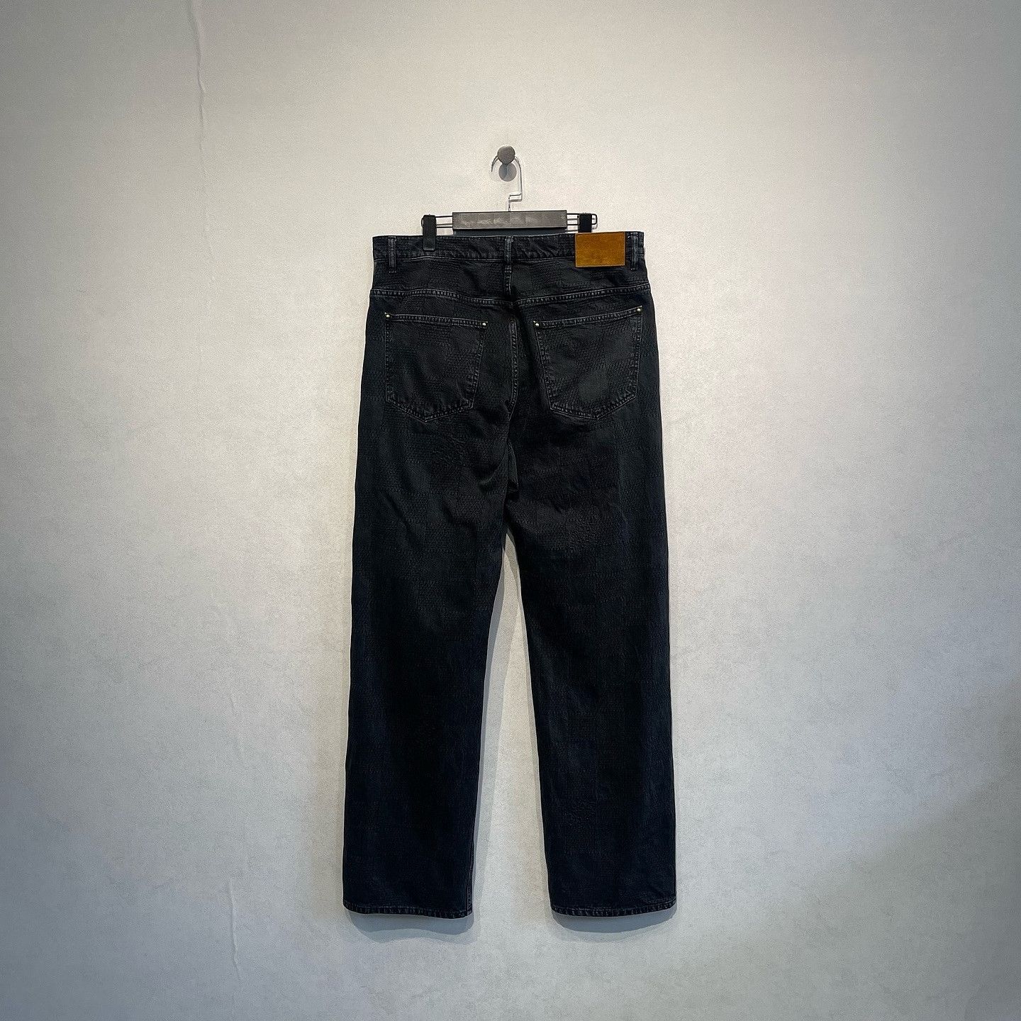 Louis Vuitton Louis Vuitton Monogram Print Denim Jeans Size 34 Size US 34 / EU 50 - 2 Thumbnail
