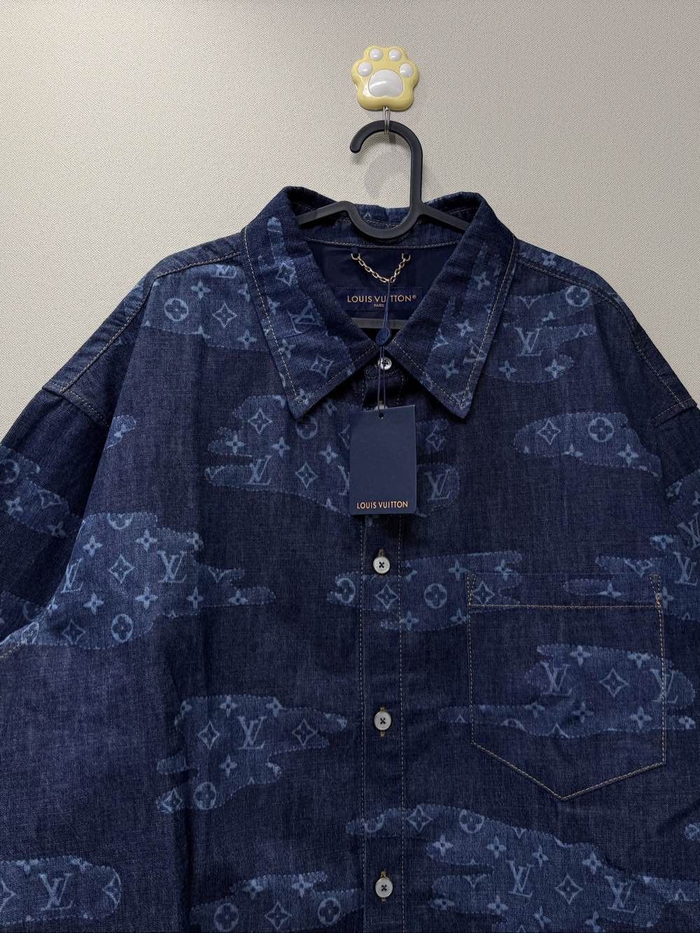 Louis Vuitton Louis Vuitton Monogram Denim Shirt Size XL Size US XL / EU 56 / 4 - 3 Thumbnail
