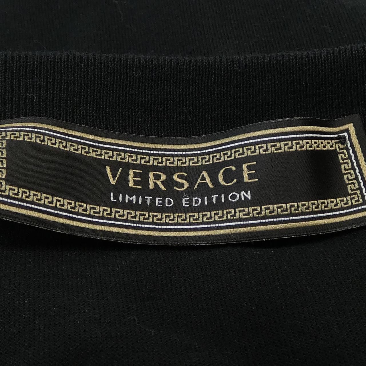 Versace Versace Versace T Shirt Textile T-Shirts DUTY FREE for USA Size ONE SIZE - 4 Thumbnail