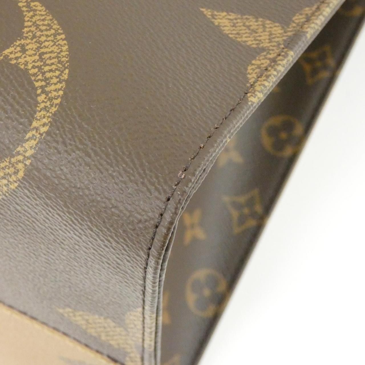 Louis Vuitton Louis Vuitton Louis Vuitton Monogram Giant Tote Bag Textile Tote Bag M45320 DUTY FREE for USA Size ONE SIZE - 3 Thumbnail