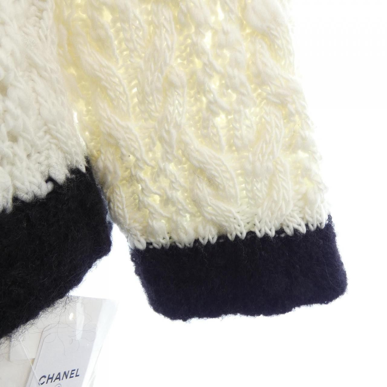Chanel Chanel Chanel Knit Cardigan Others Tops P80186K11645 DUTY FREE for USA Size ONE SIZE - 7 Thumbnail