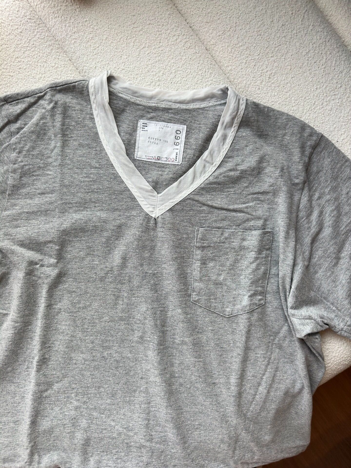Sacai Sacai Men's V-Neck Gray T-Shirt Size US L / EU 52-54 / 3 - 4 Thumbnail