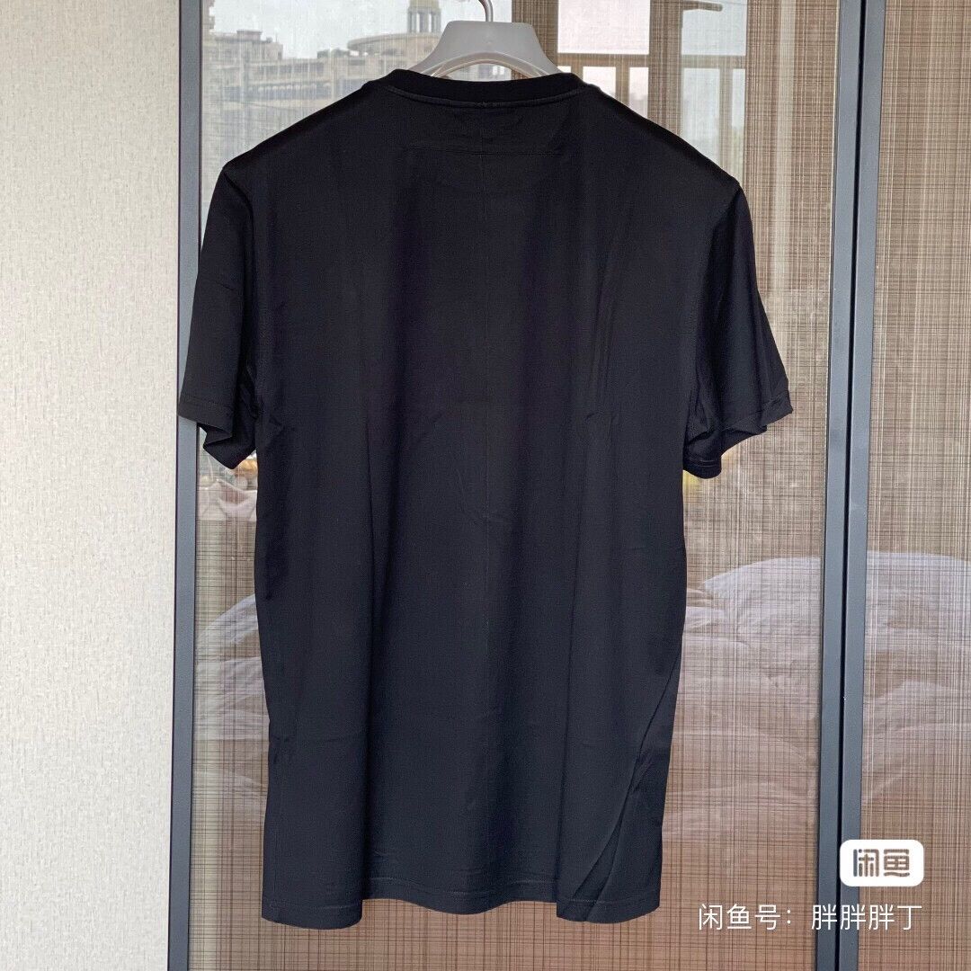 Givenchy Givenchy 74 Print Short Sleeve T-shirt Size US XL / EU 56 / 4 - 2 Thumbnail
