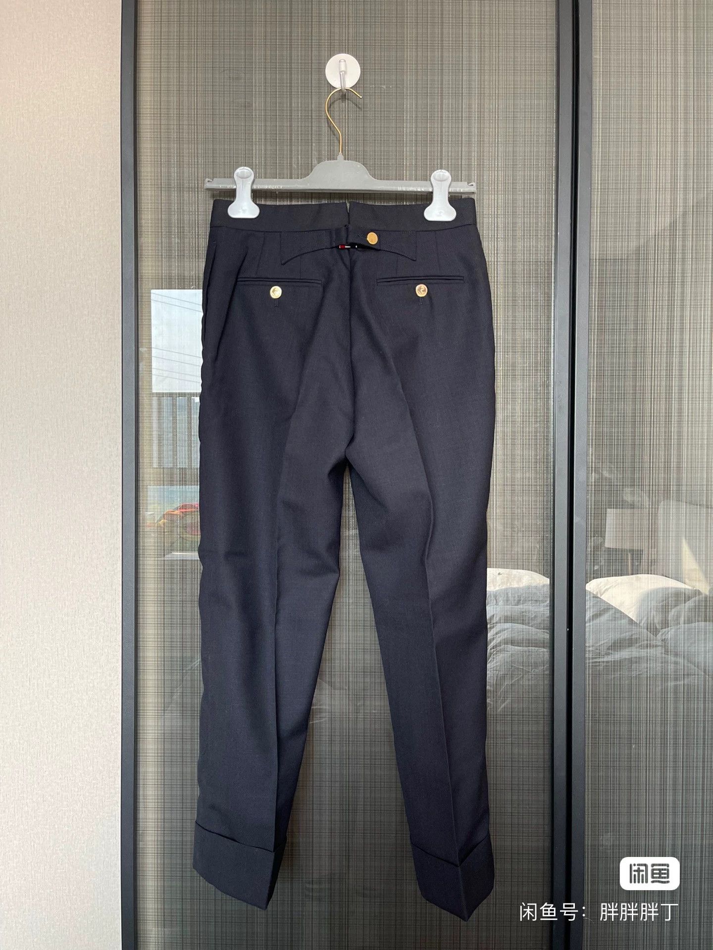Thom Browne Thom Browne Women's Cropped Tailored Trousers Size 38" / US 16 / IT 52 - 2 Thumbnail