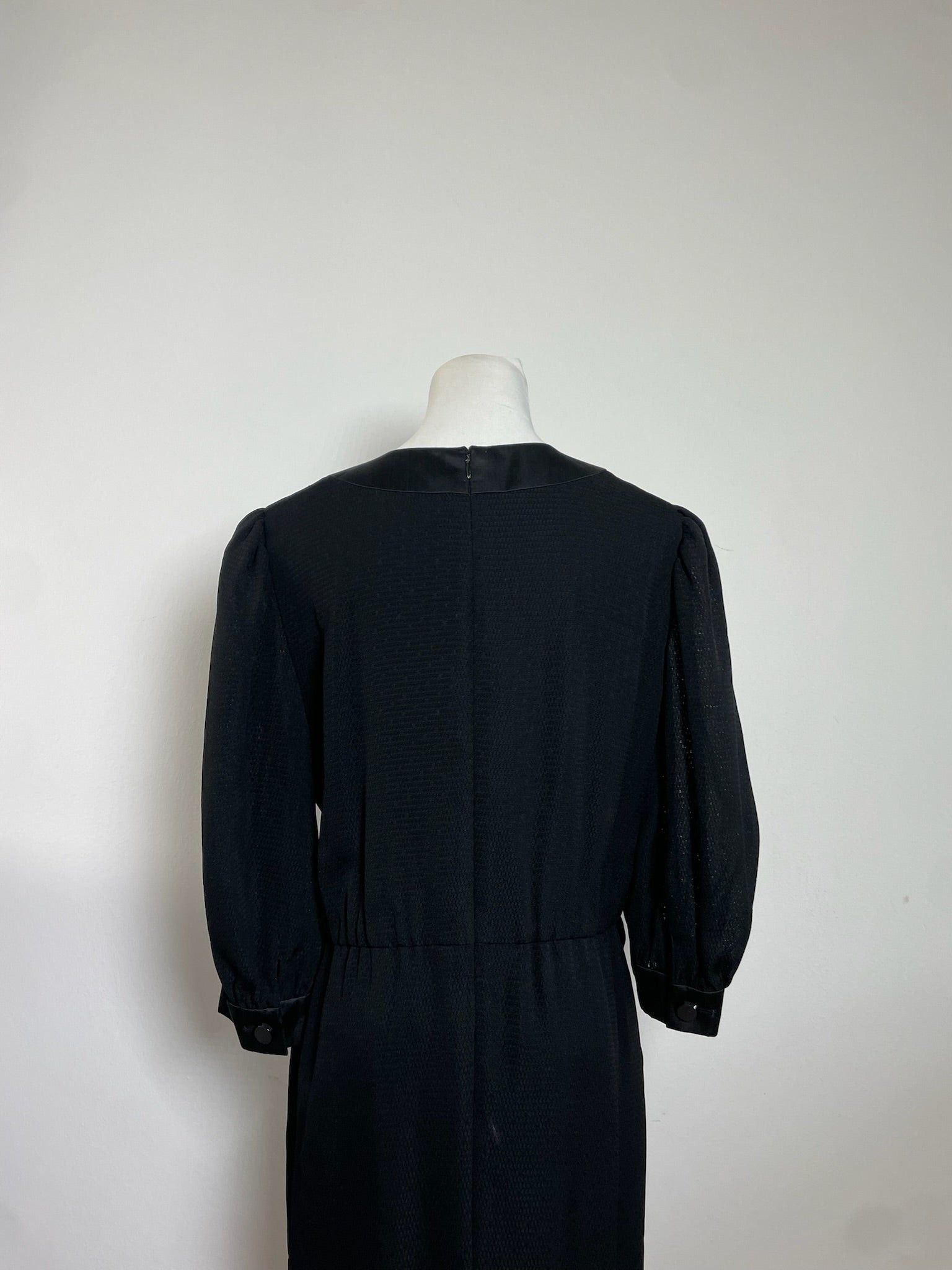 Givenchy Black Maxi Dress with Side Button Detailing Size M / US 6-8 / IT 42-44 - 12 Thumbnail