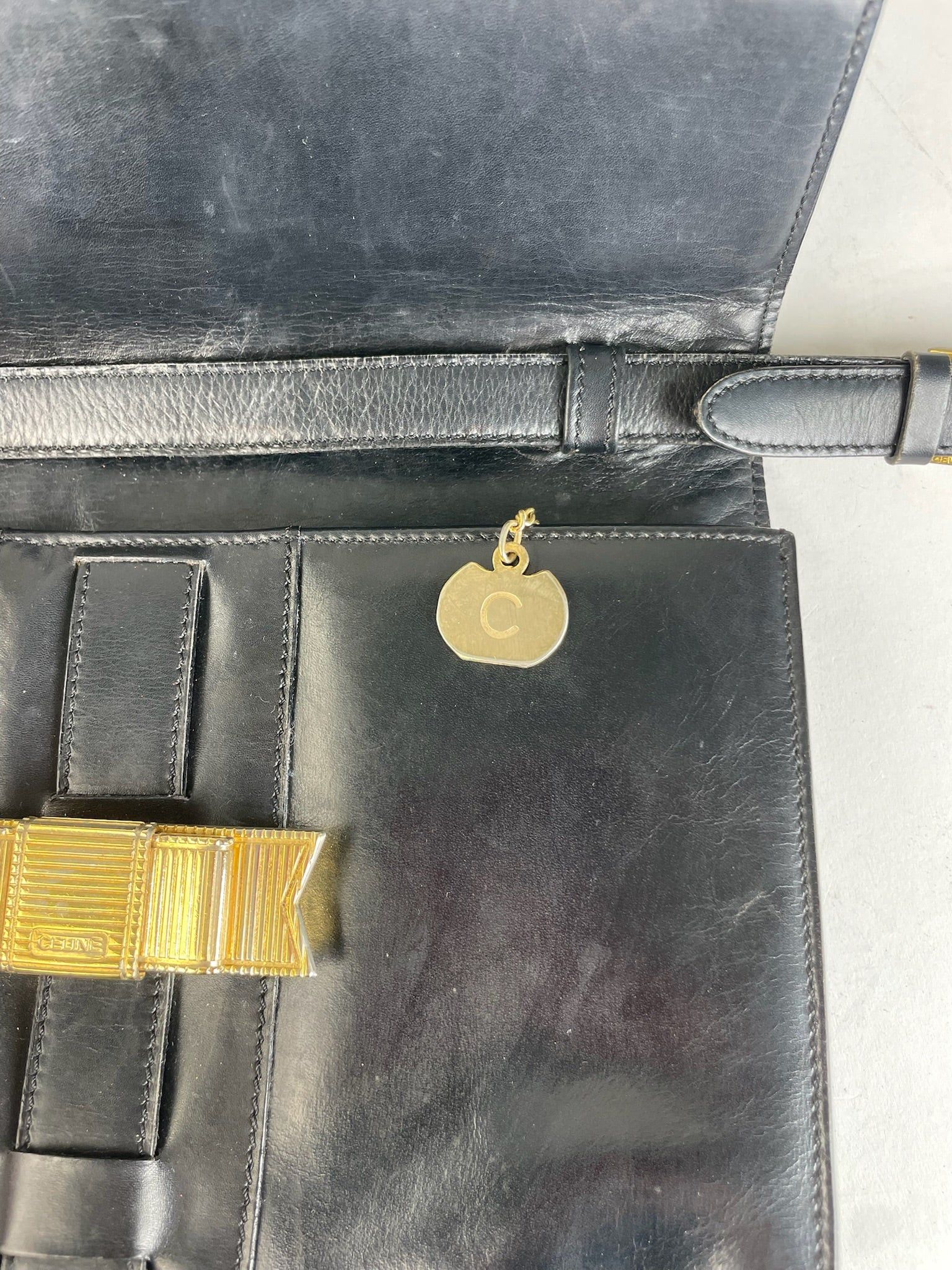 Celine Classic Shoulder Bag Black Leather Gold Detail Size ONE SIZE - 6 Thumbnail