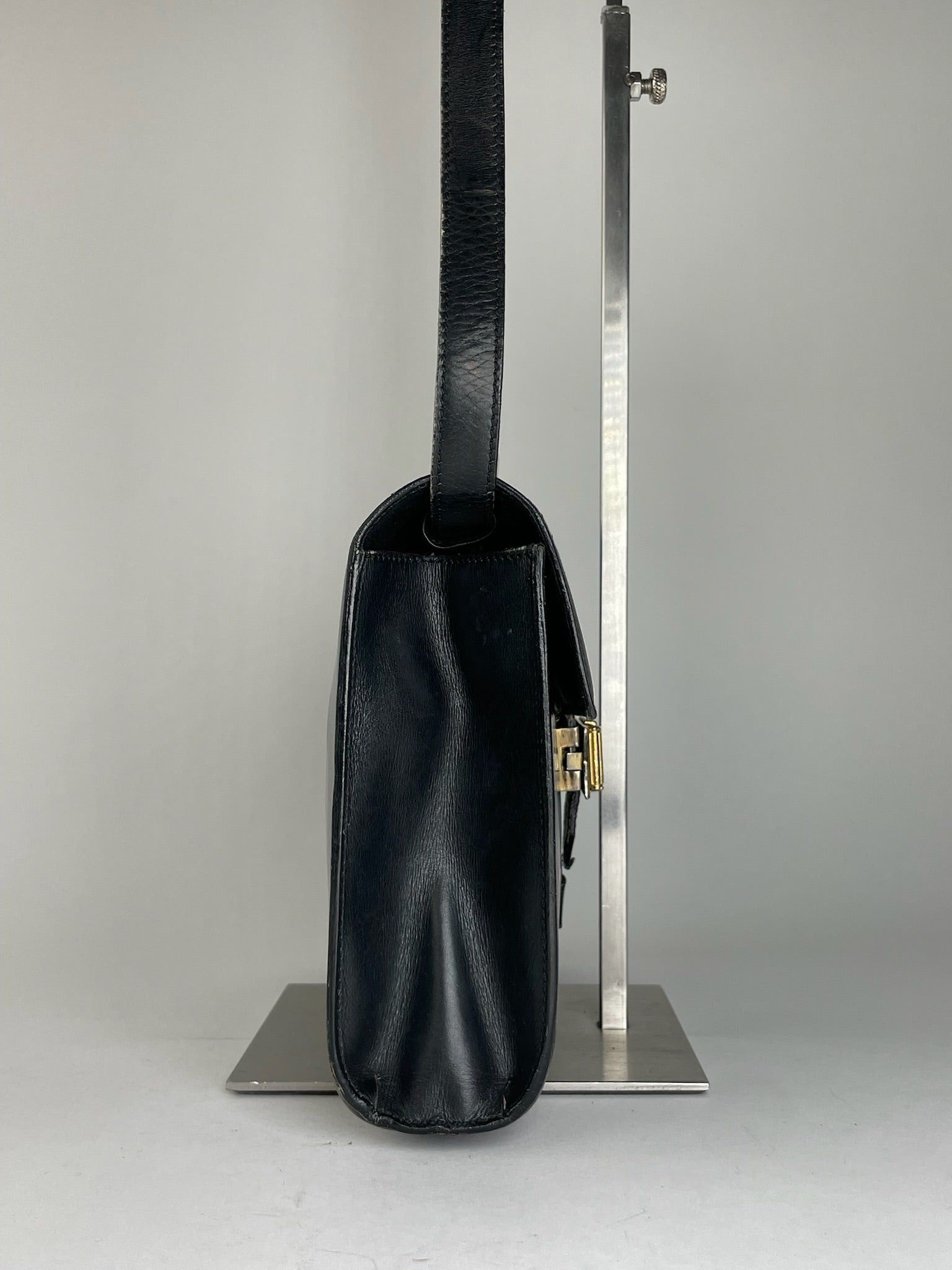 Celine Classic Shoulder Bag Black Leather Gold Detail Size ONE SIZE - 10 Thumbnail