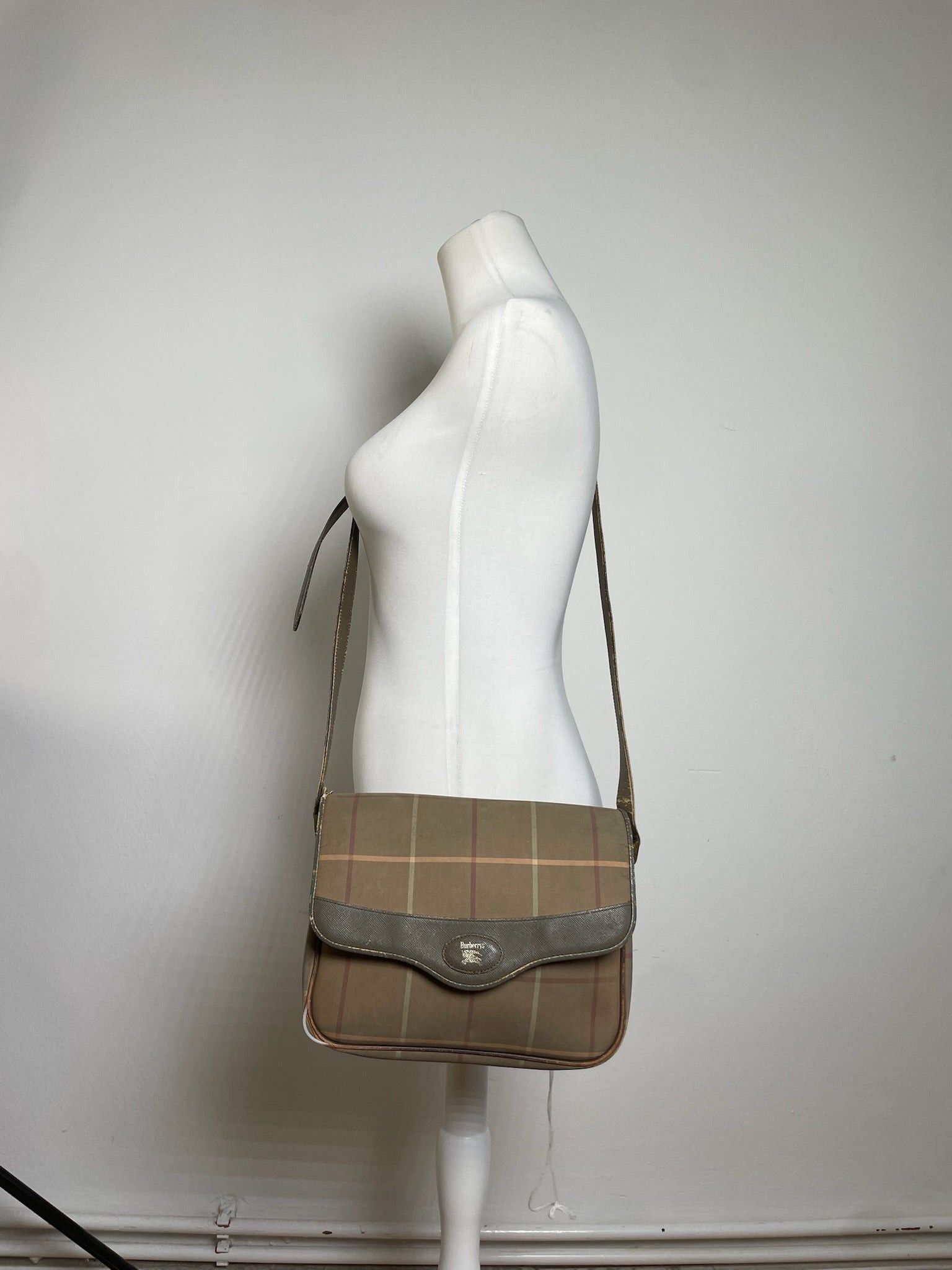 Burberry Vintage Shoulder Bag Iconic Check in Beige and Brown Size ONE SIZE - 4 Thumbnail