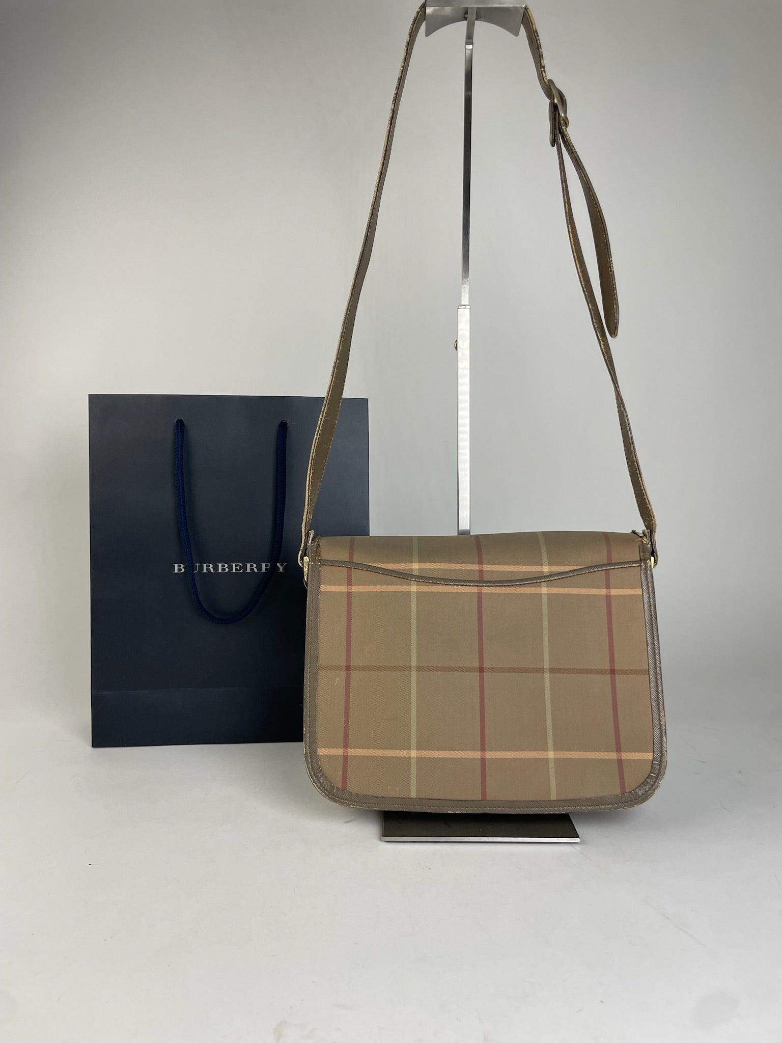 Burberry Vintage Shoulder Bag Iconic Check in Beige and Brown Size ONE SIZE - 2 Thumbnail